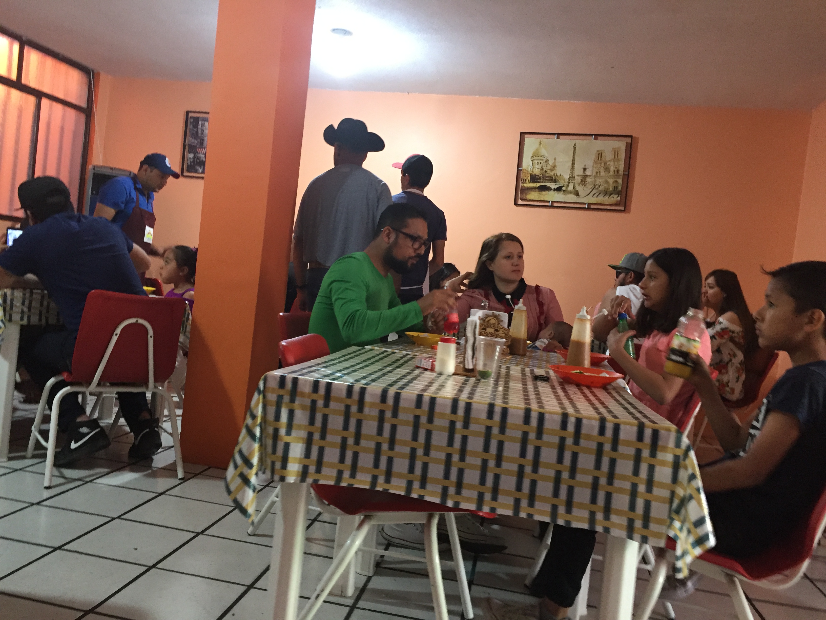 Taquería Barrios "Mike" image 1