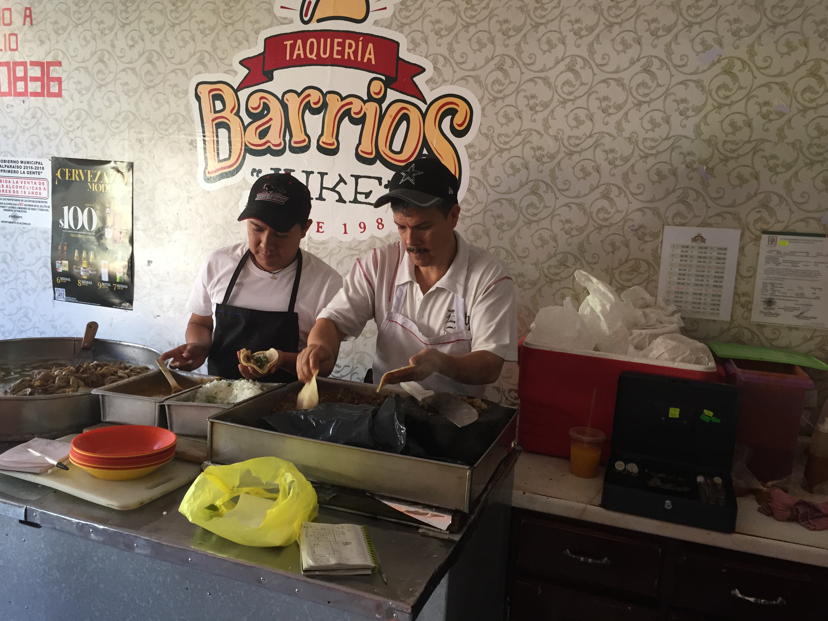 Taquería Barrios "Mike" image 5