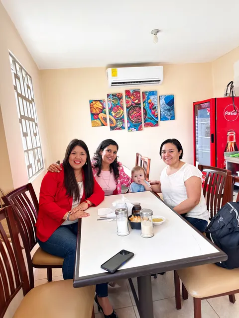 Casa Fresno Restaurant image 8