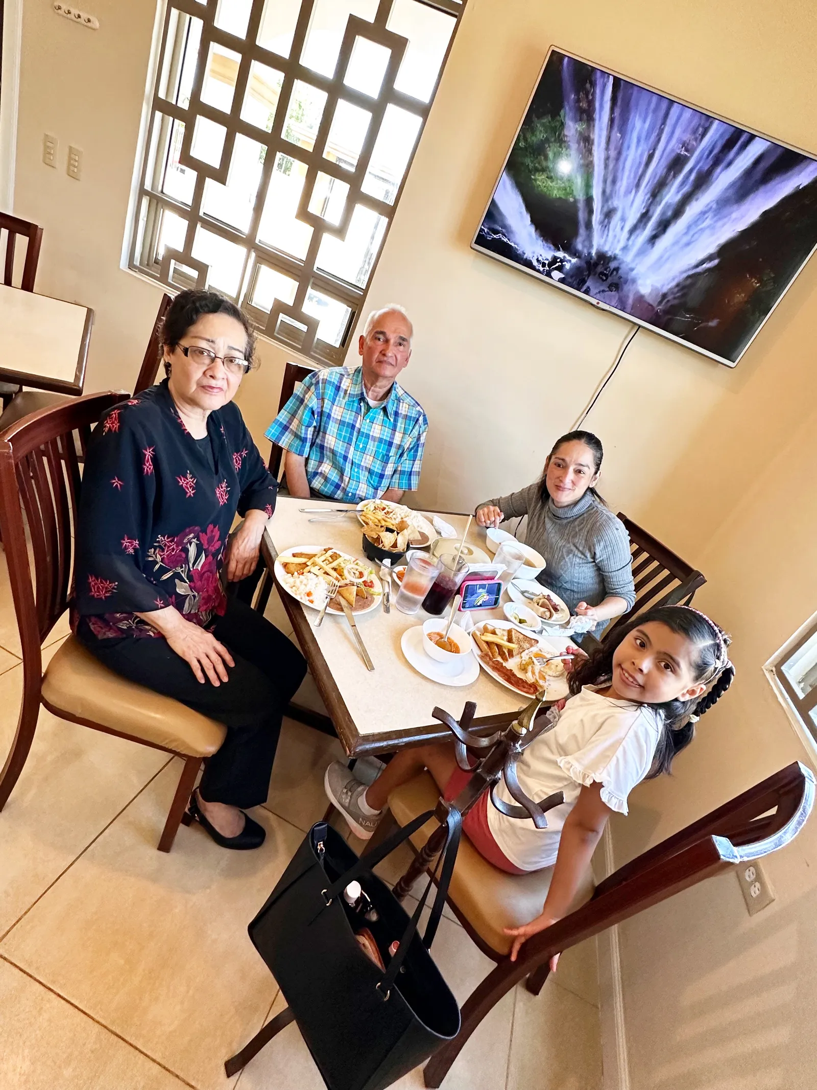 Casa Fresno Restaurant image 9