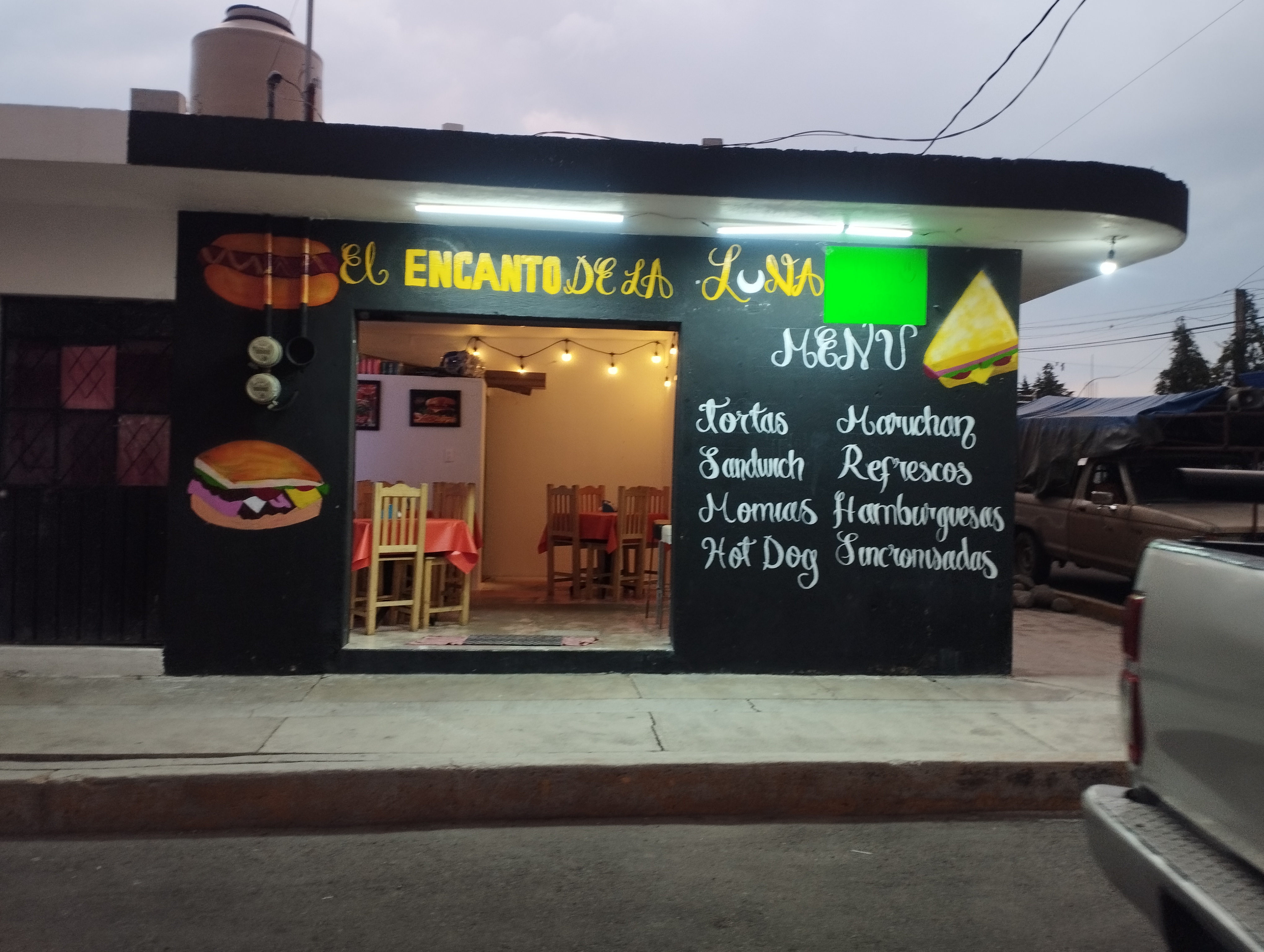 El Encanto de La Luna image 5