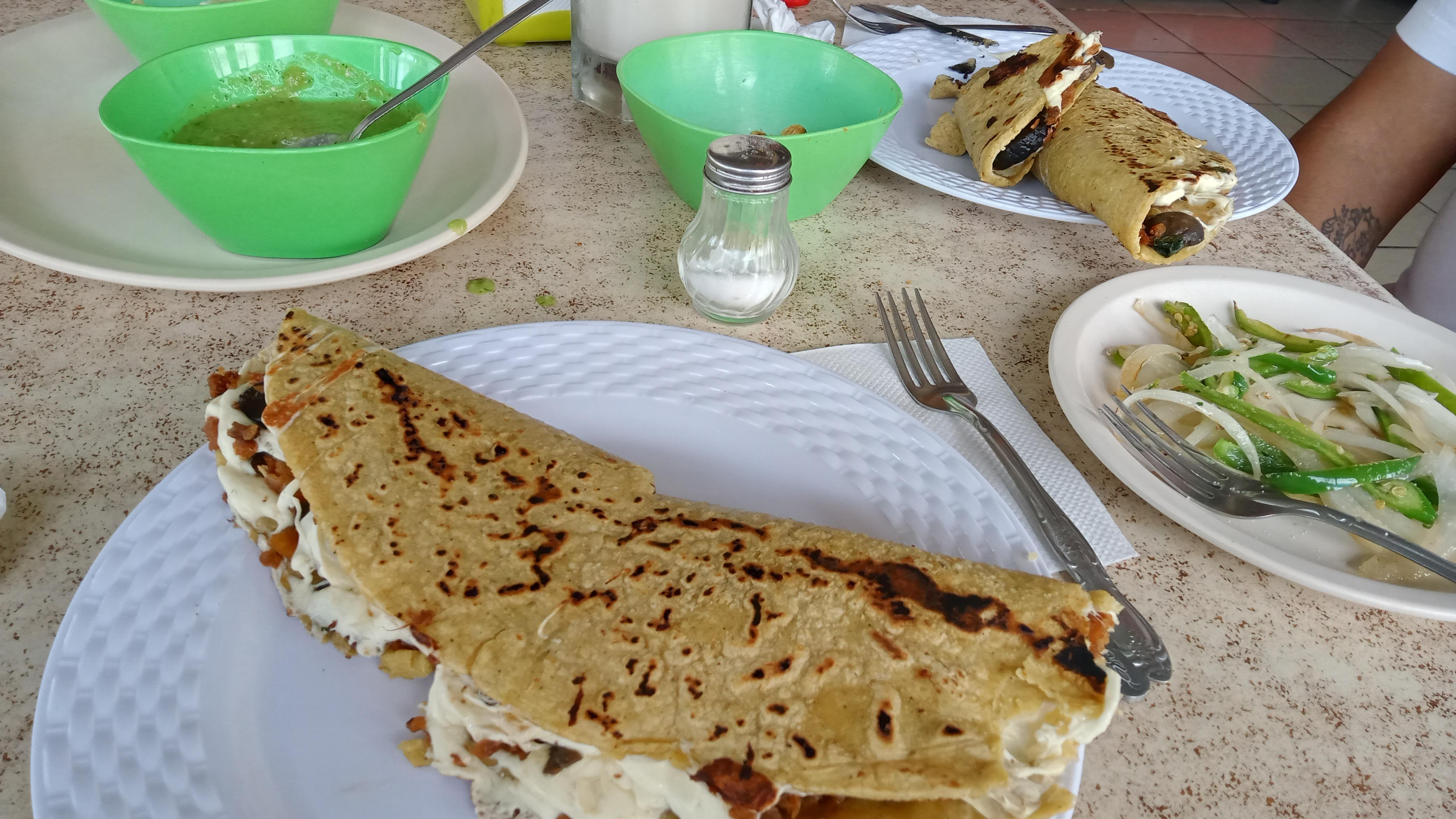 Carnitas Y Cemitas Lupita image 10