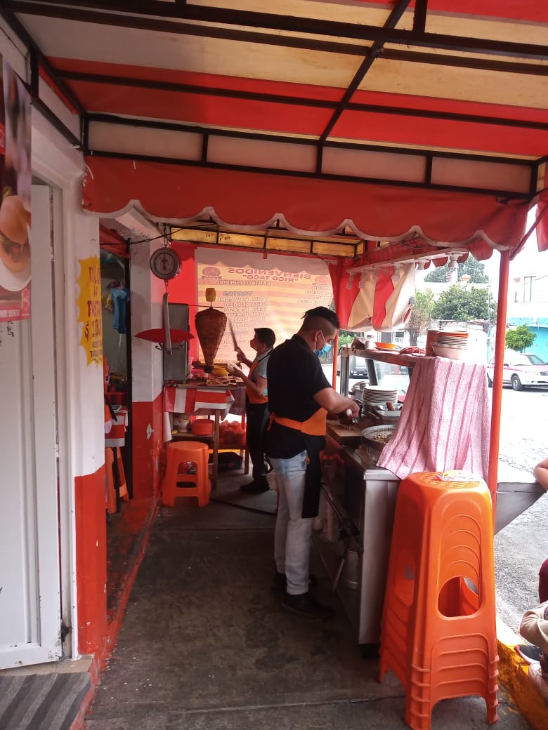 Taquería El Rico taco image 1