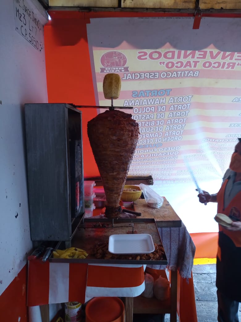 Taquería El Rico taco image 2