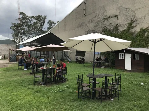 La Bar-baka image 8
