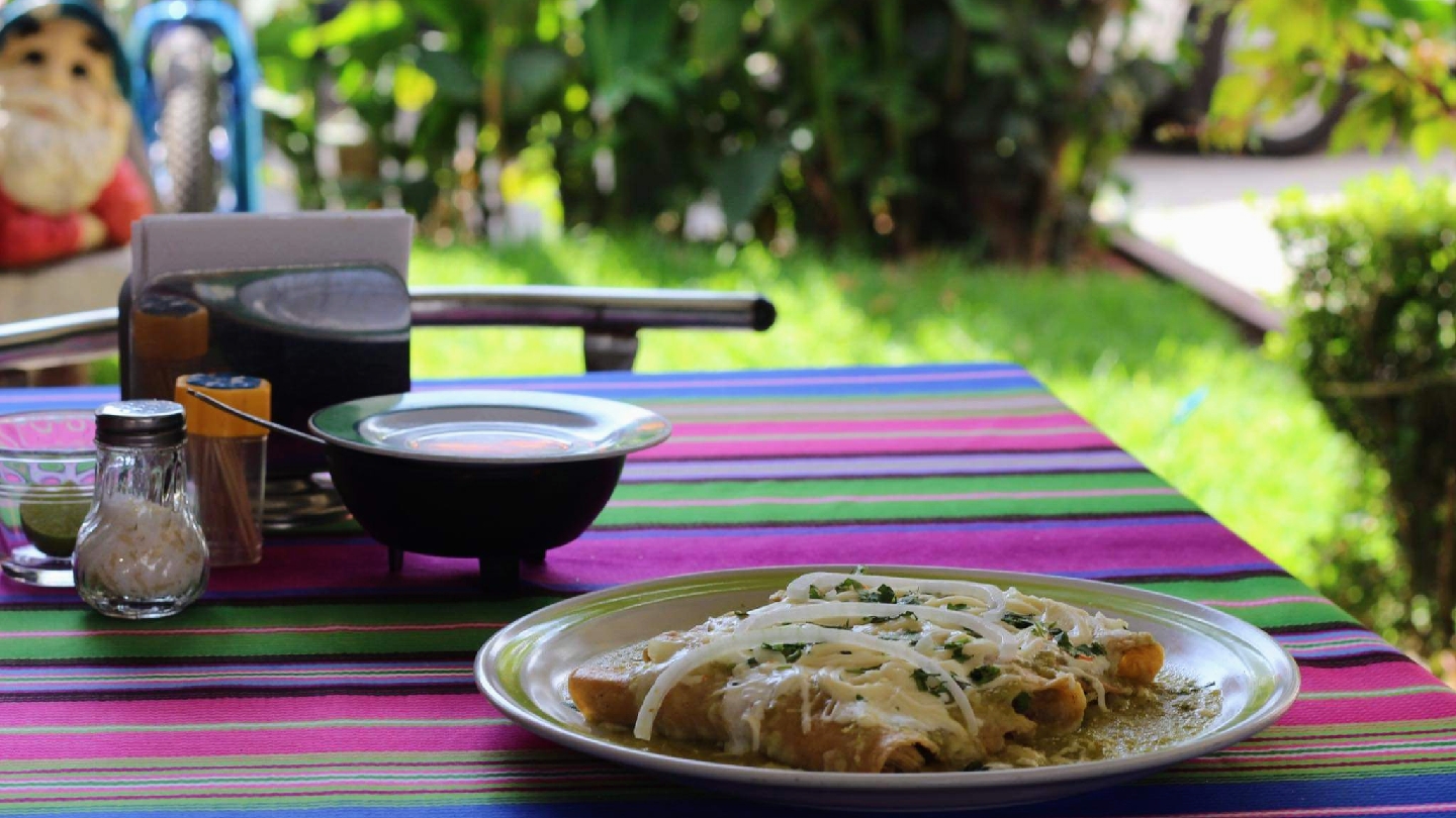 restaurant el carril image 1