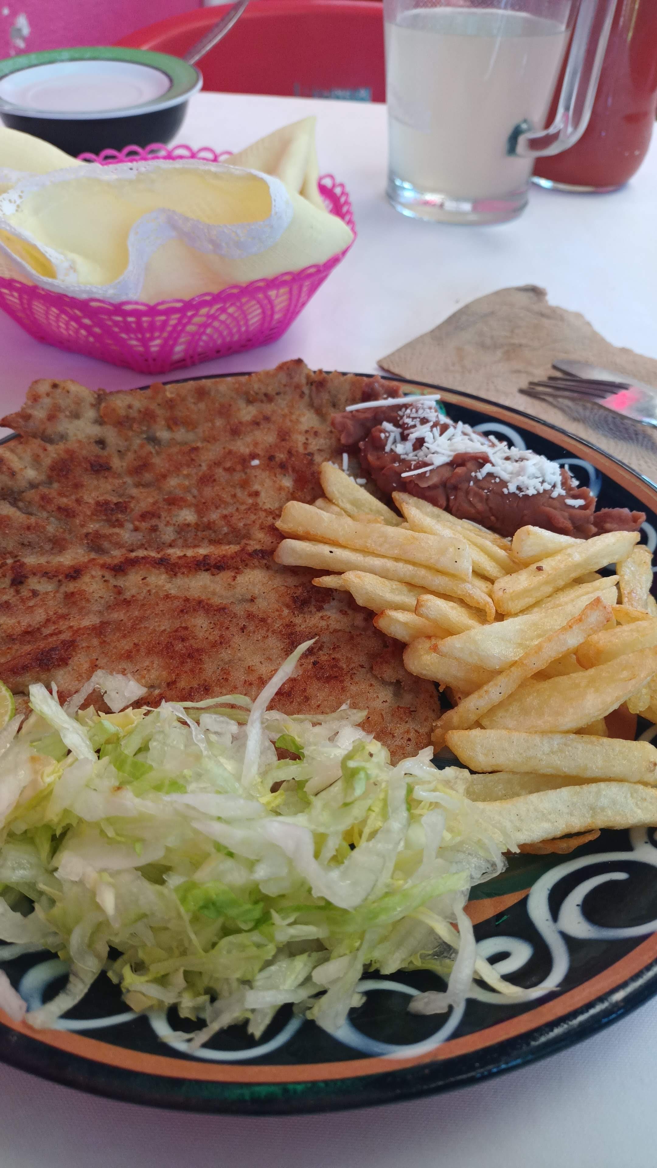 restaurant el carril image 2