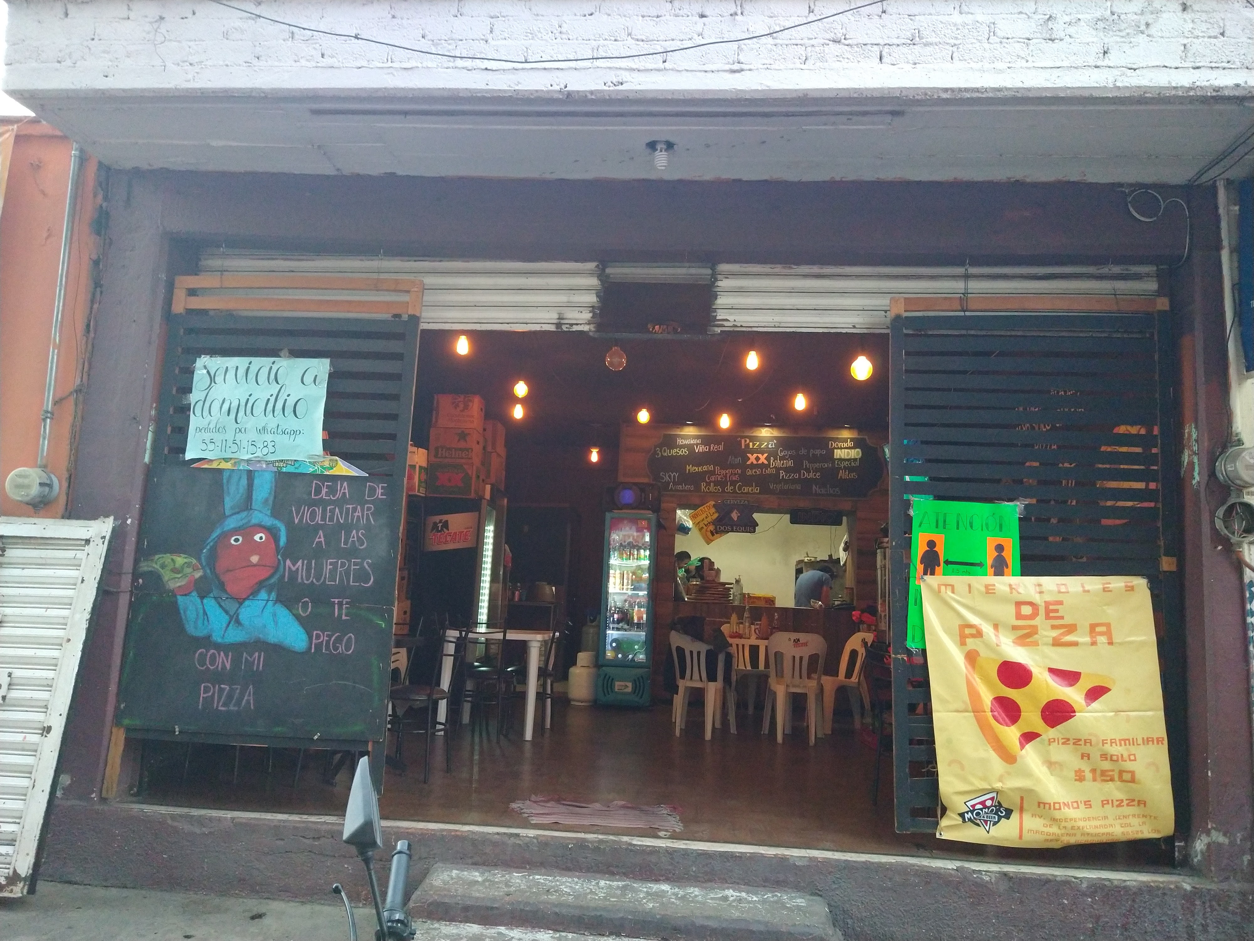 Mono's Pizza image 1