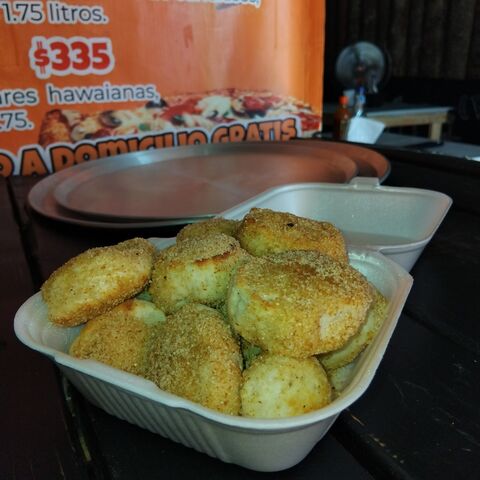 Ceriony's Pizza image 4