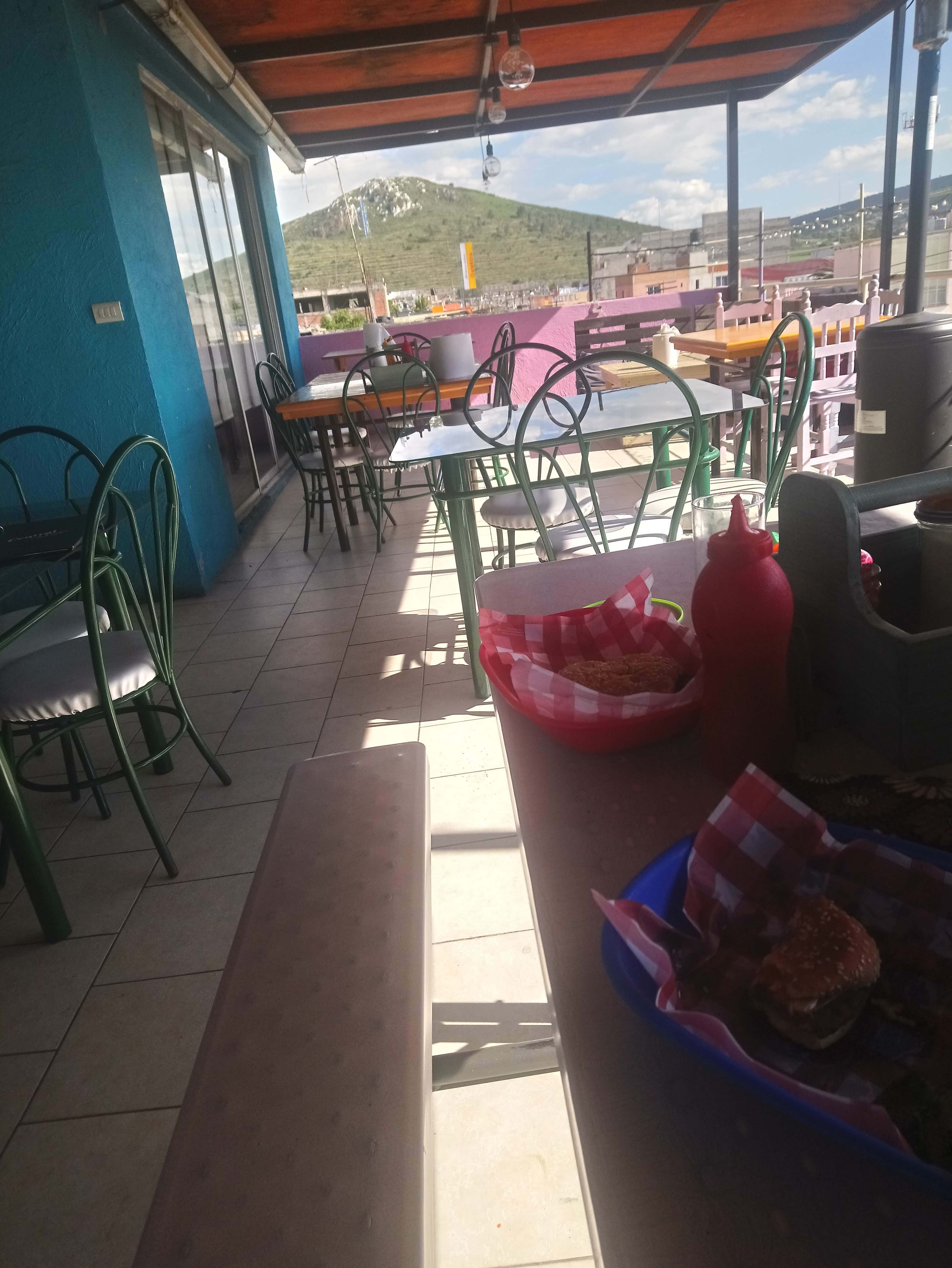 Central Wings image 9