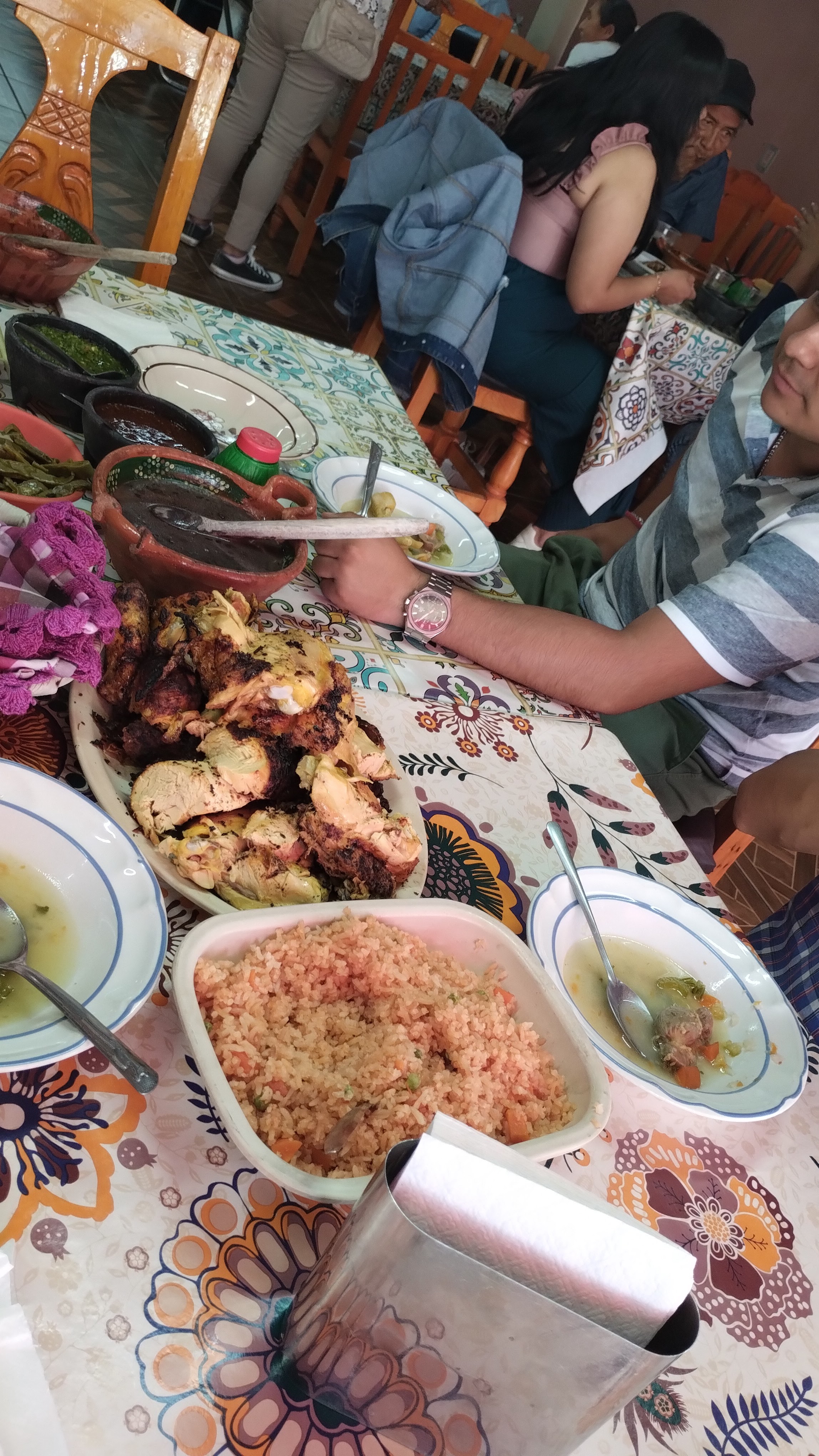 El Pollo Gordo "Ricos Pollos a la Leña" image 3