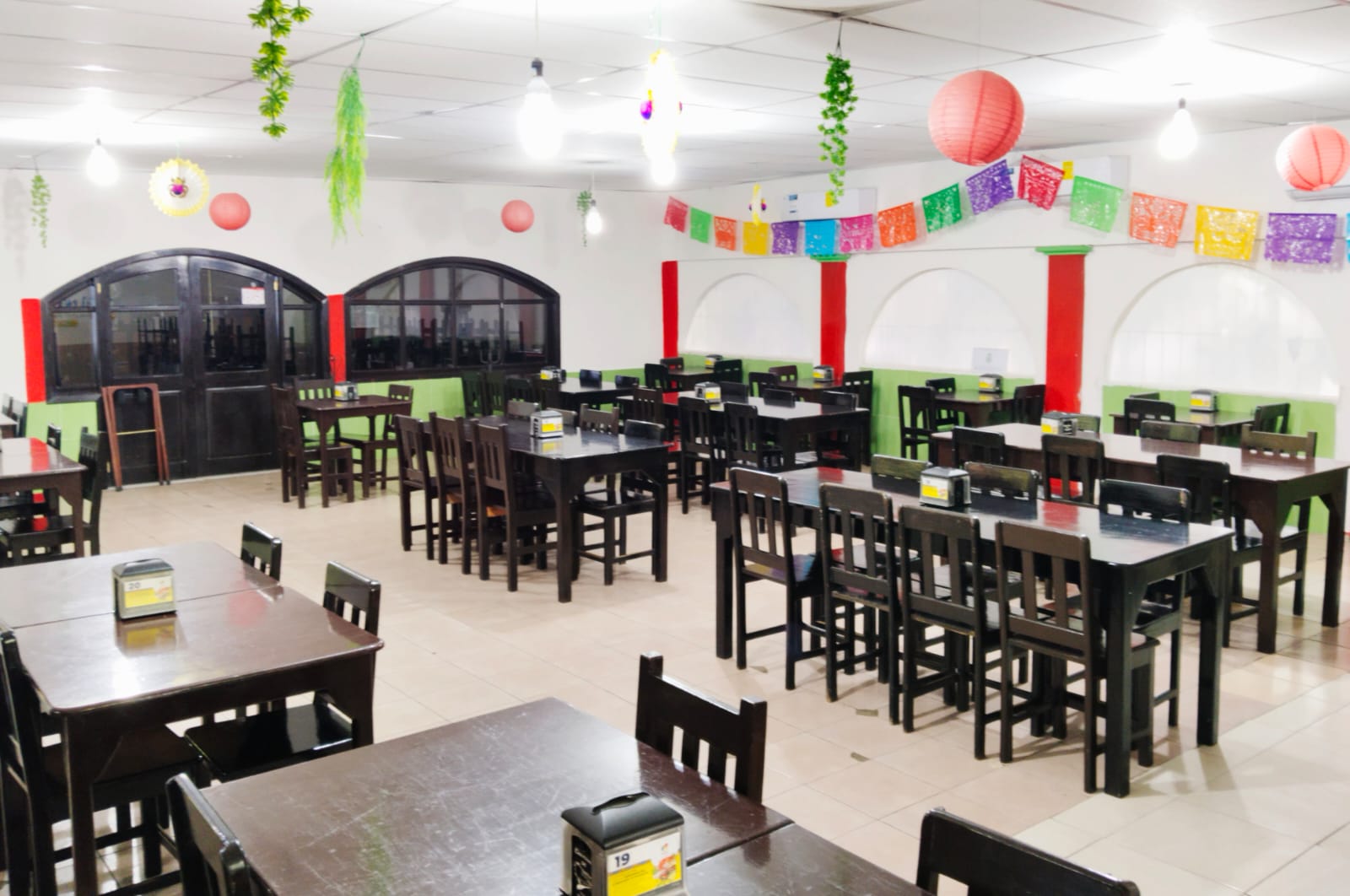 La Malinche ahora Quelonios Restaurante image 7