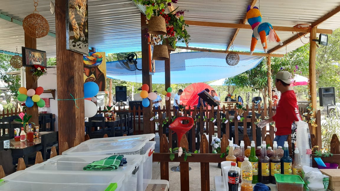 Palapa El encanto "Cockteleria y mariscos" image 4