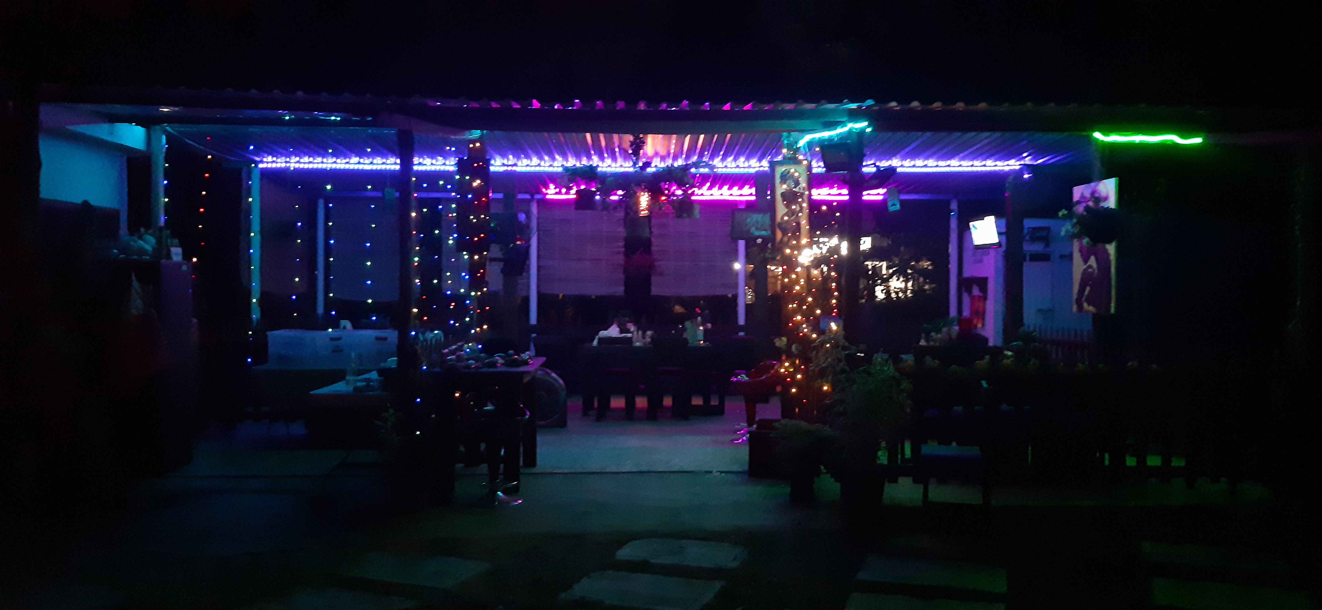 Palapa El encanto "Cockteleria y mariscos" image 7