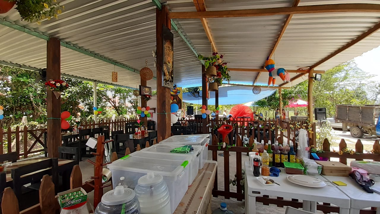 Palapa El encanto "Cockteleria y mariscos" image 10