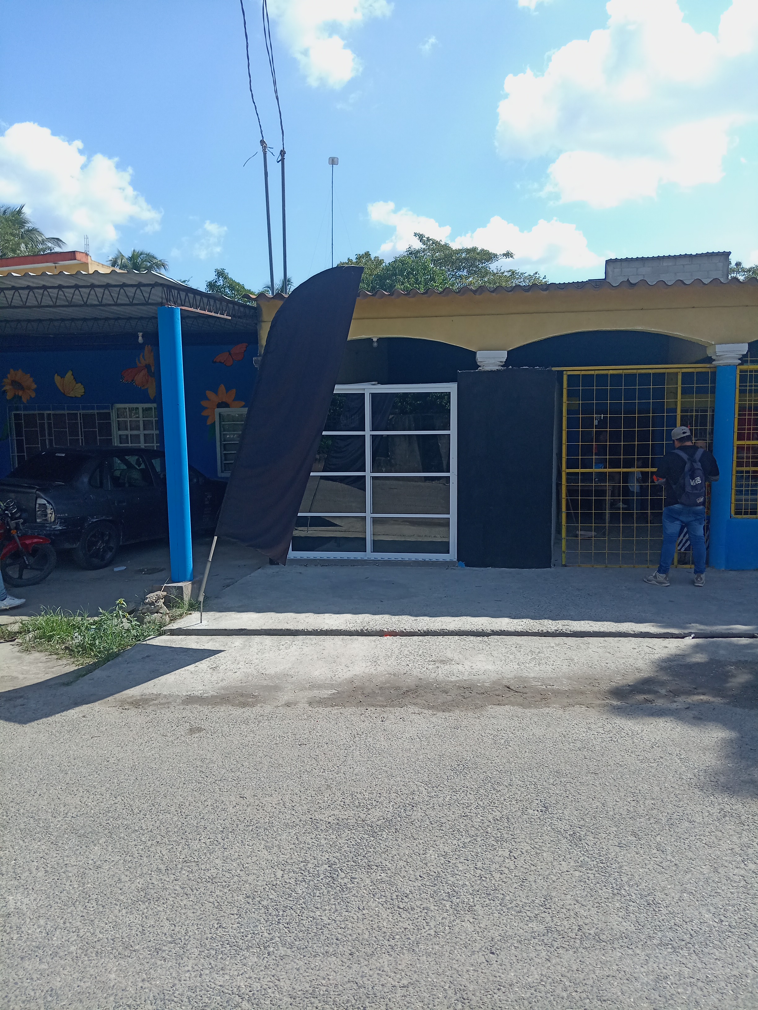 Eduardo's Pizza image 9