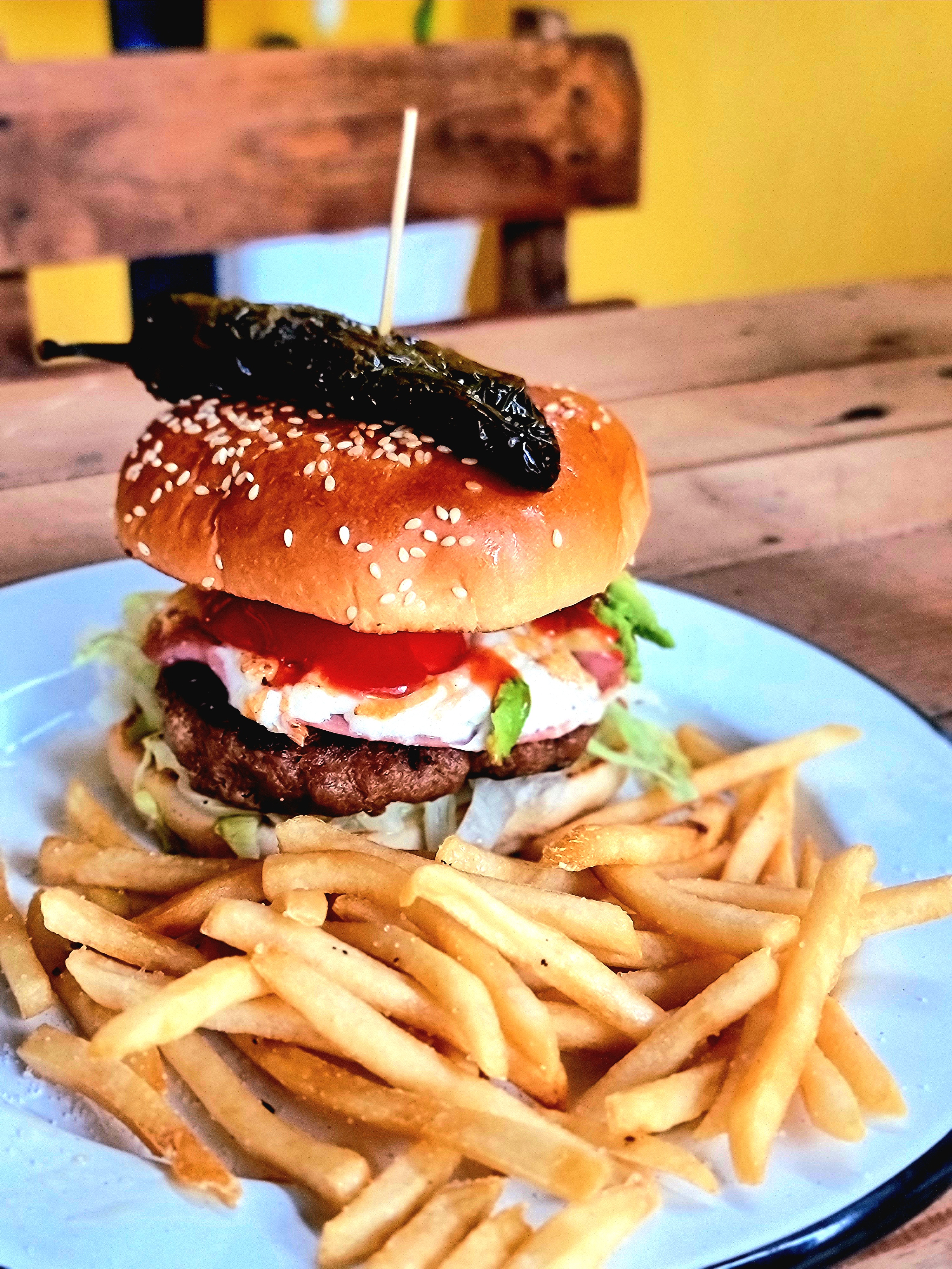 La Yucca, Alitas, Burger y Miches image 3