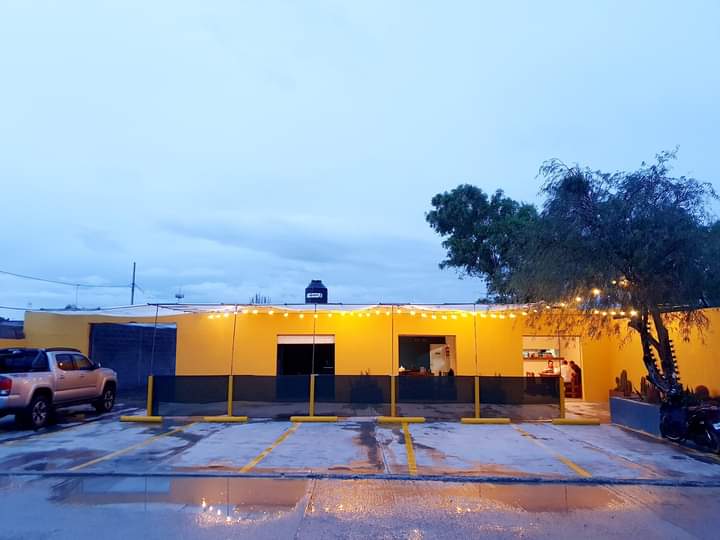 La Yucca, Alitas, Burger y Miches image 6