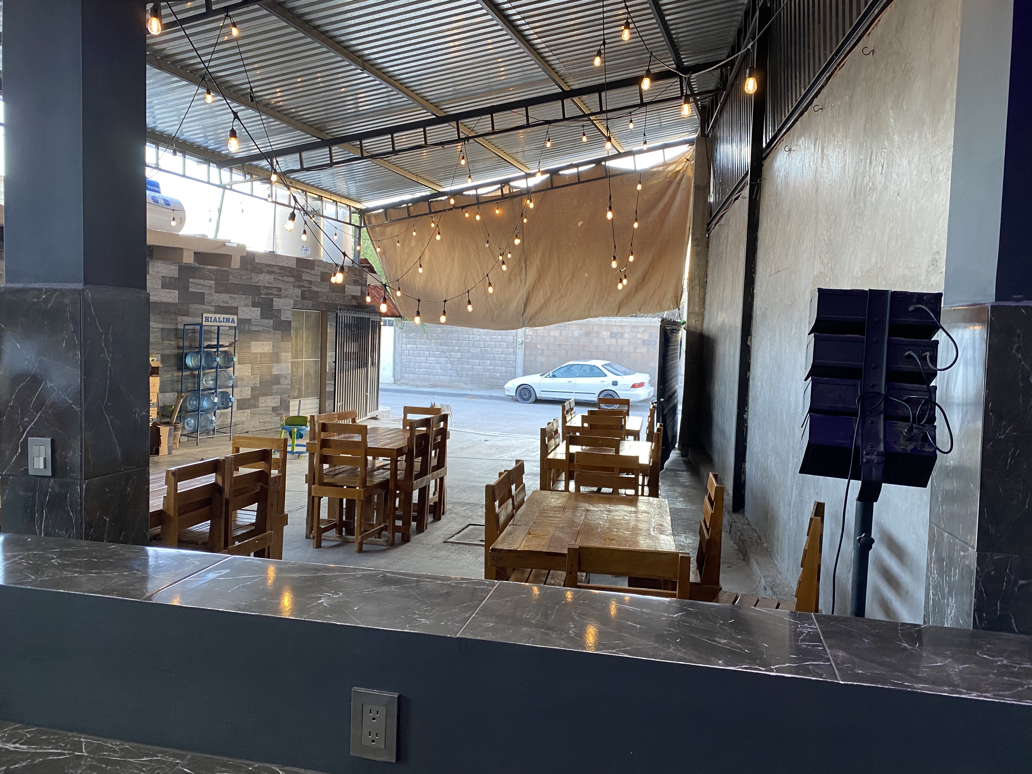 WINGS & RIBS VILLA DE ARISTA image 5