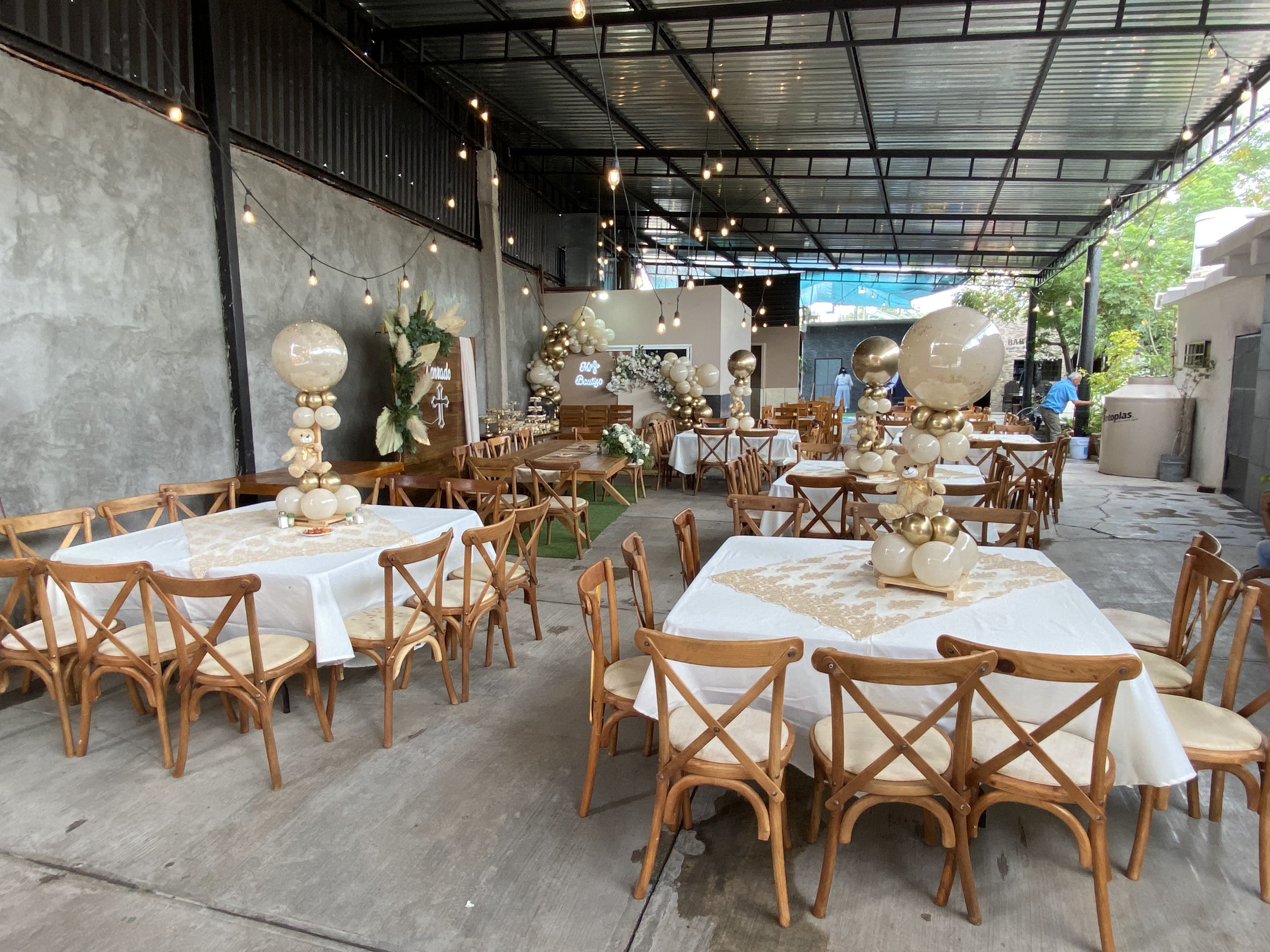 WINGS & RIBS VILLA DE ARISTA image 10