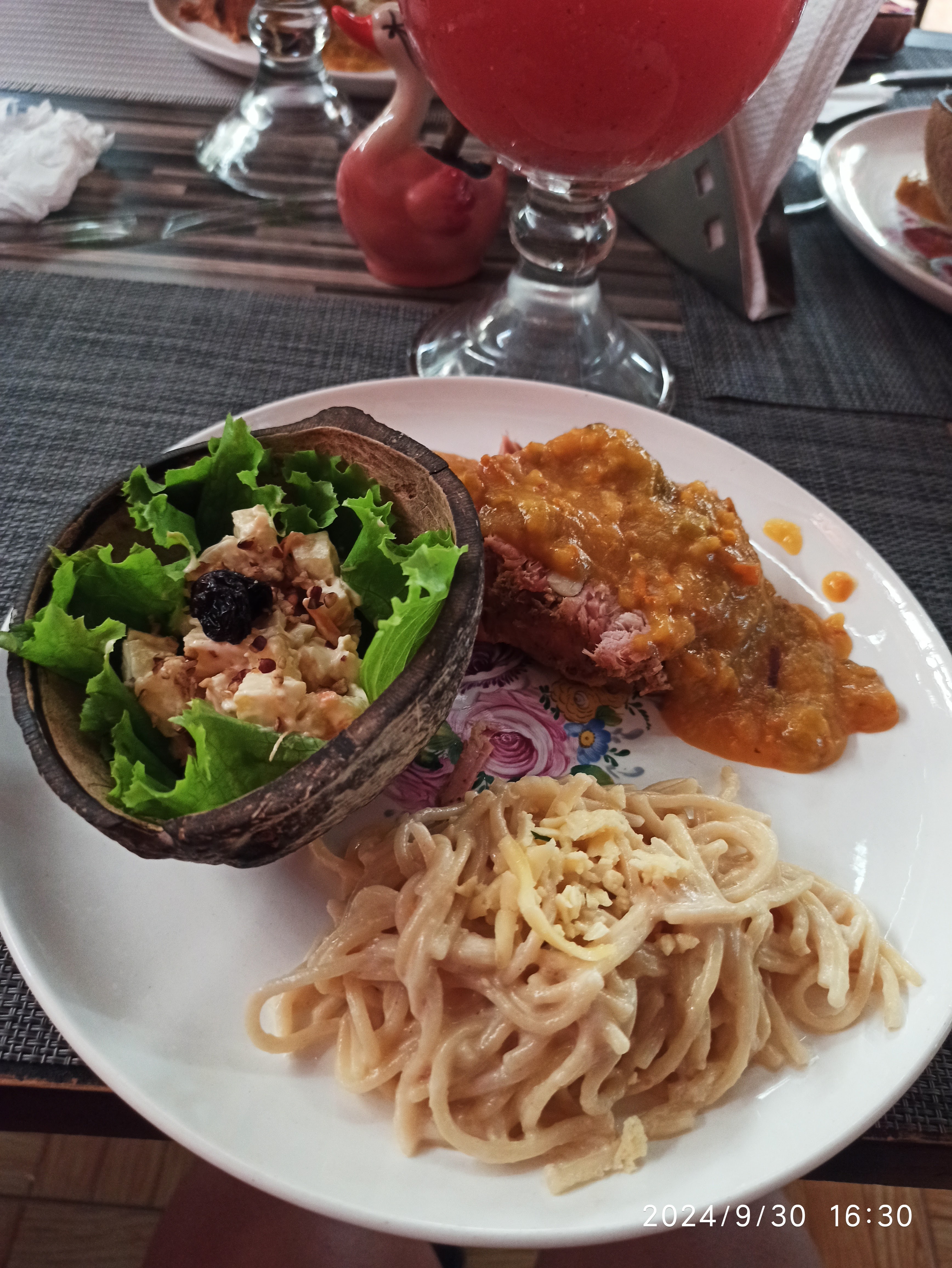 Oasis Restaurante image 2