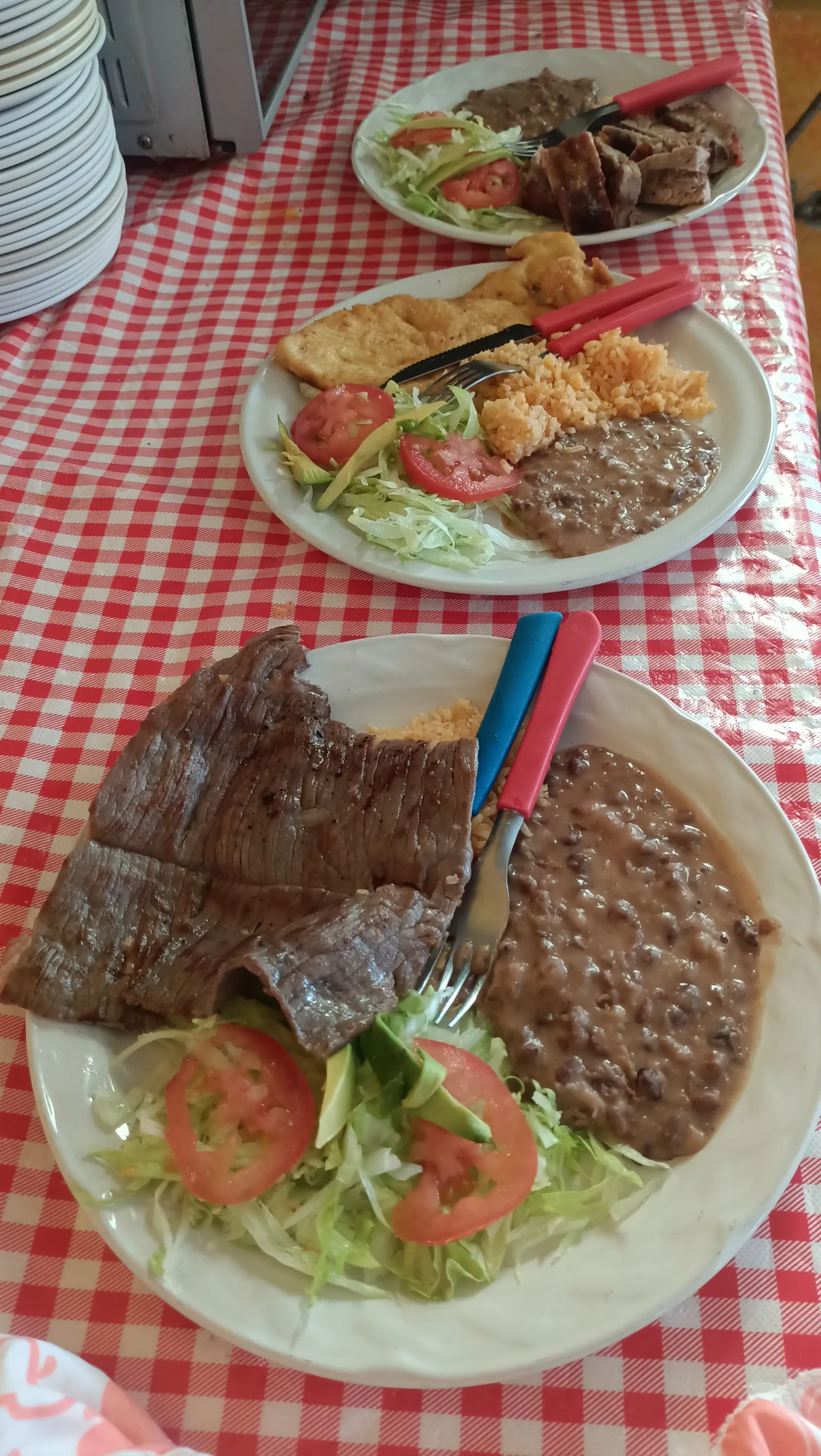 Barbacoa Y Consomé De Borrego "Hnos. Guerrero" image 4