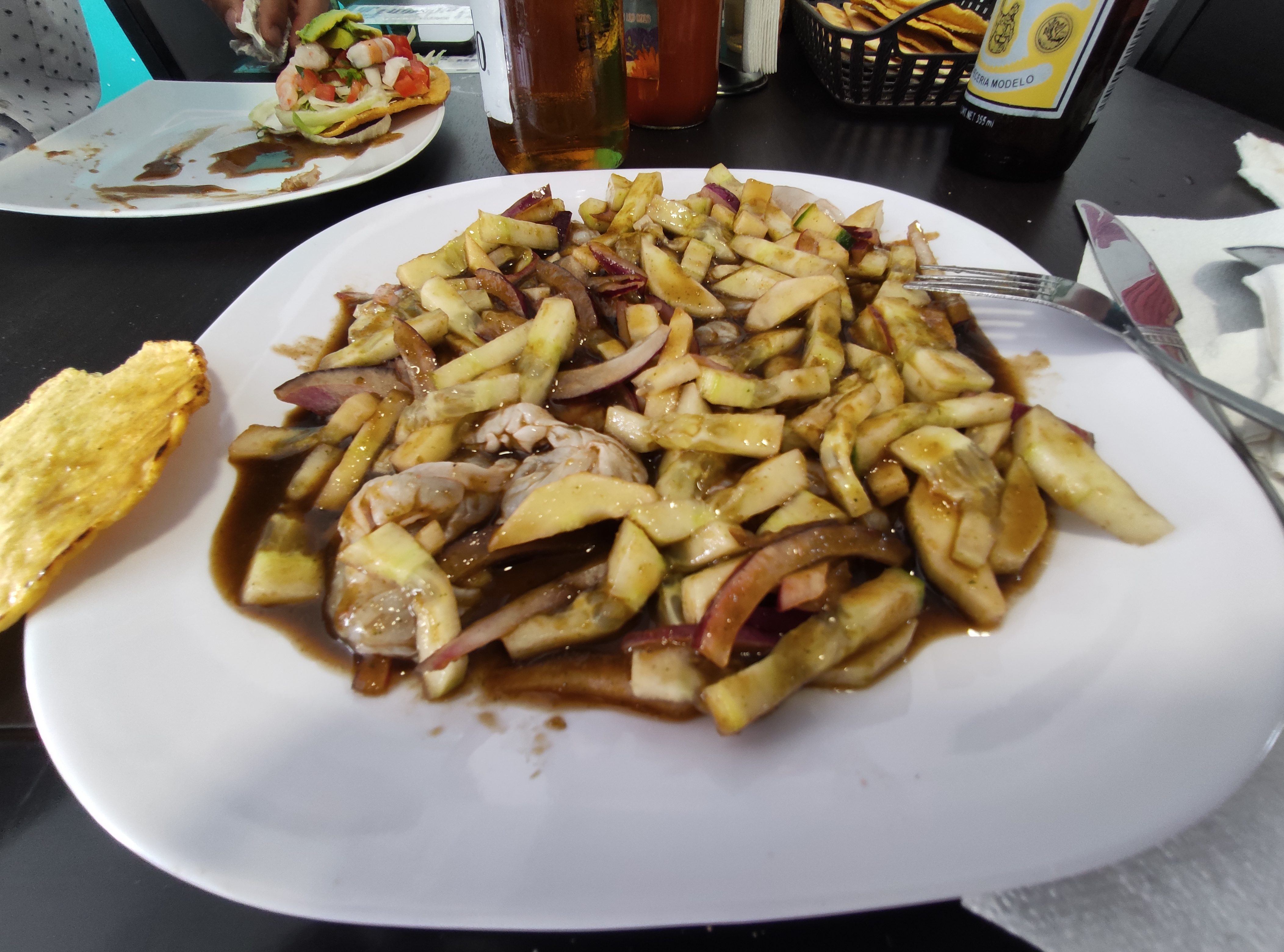 Mariscos "El Lago de las sirenitas" image 4