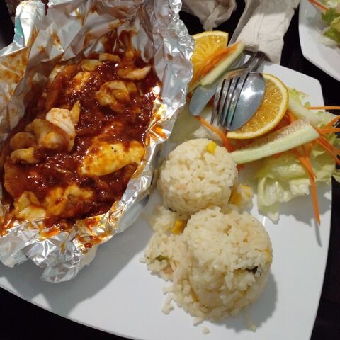 Mariscos "El Lago de las sirenitas" image 5