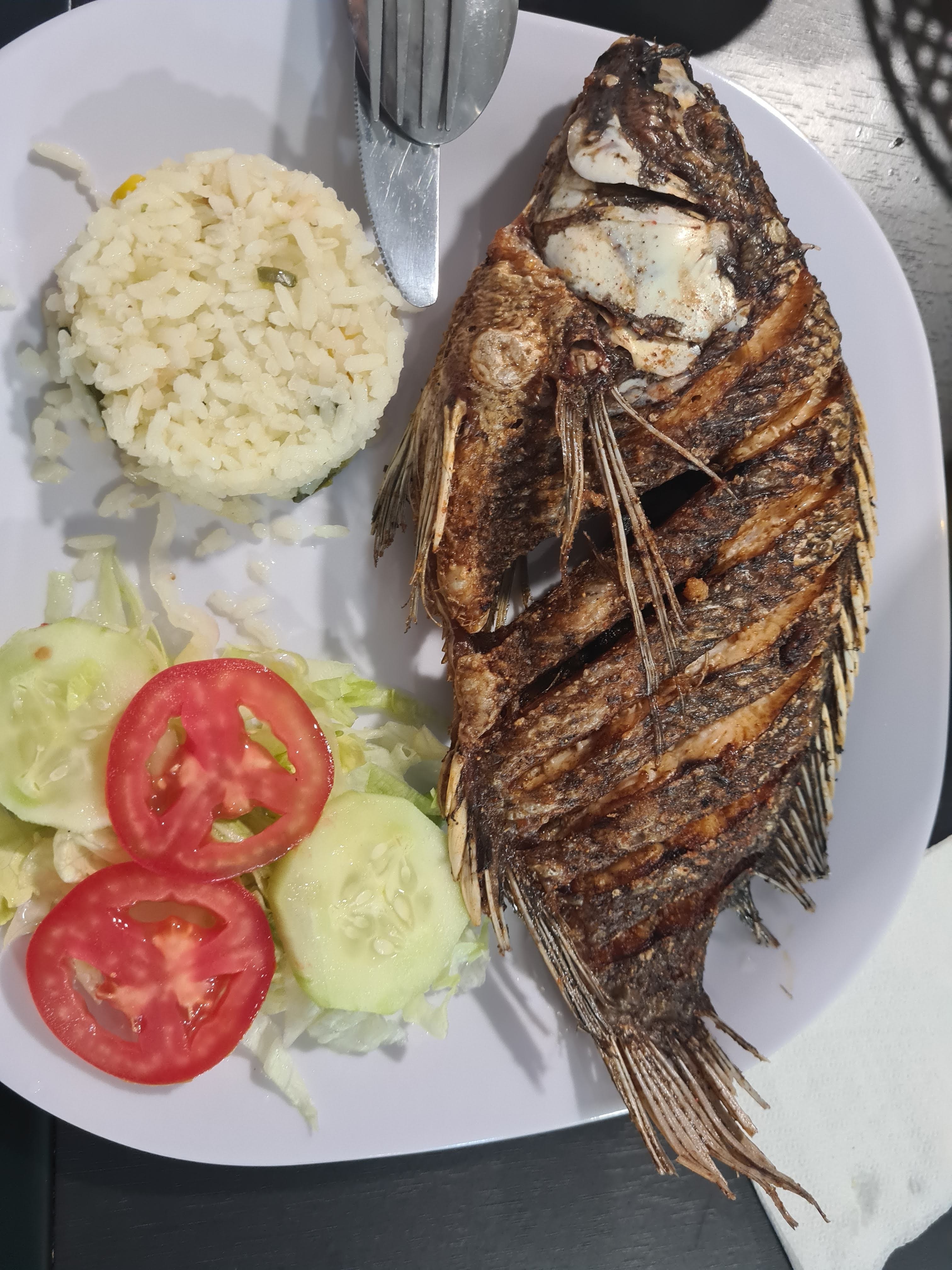 Mariscos "El Lago de las sirenitas" image 8