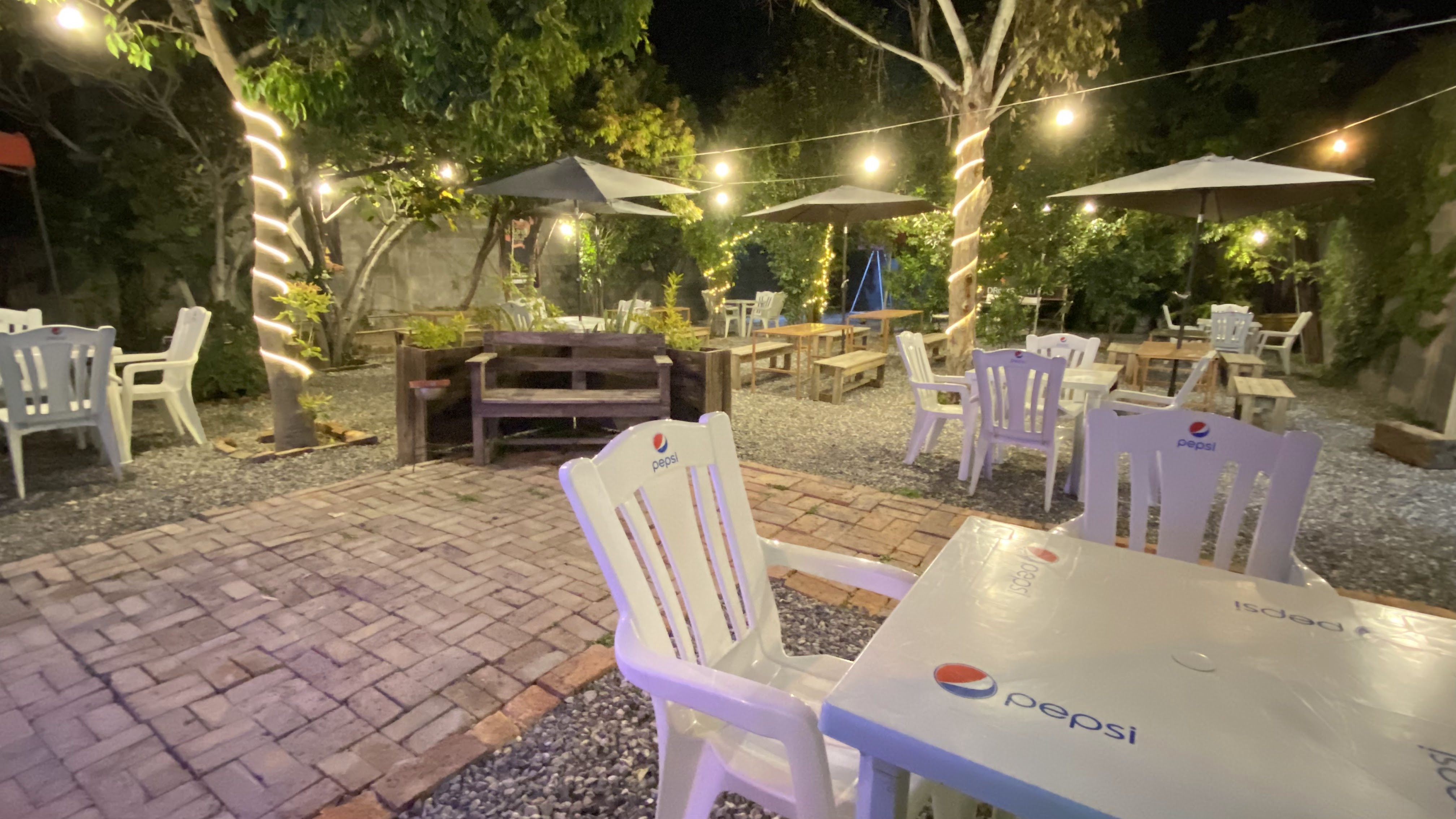 LA BOTANA - Cervecería Bar image 4