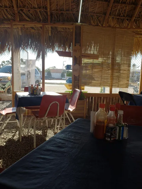 Mariscos La Huerte image 1