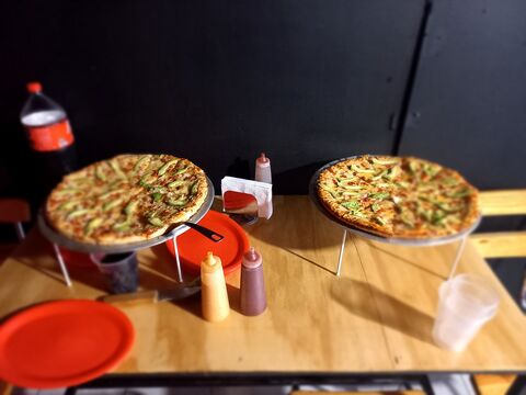 Brabelos Pizzas image 1