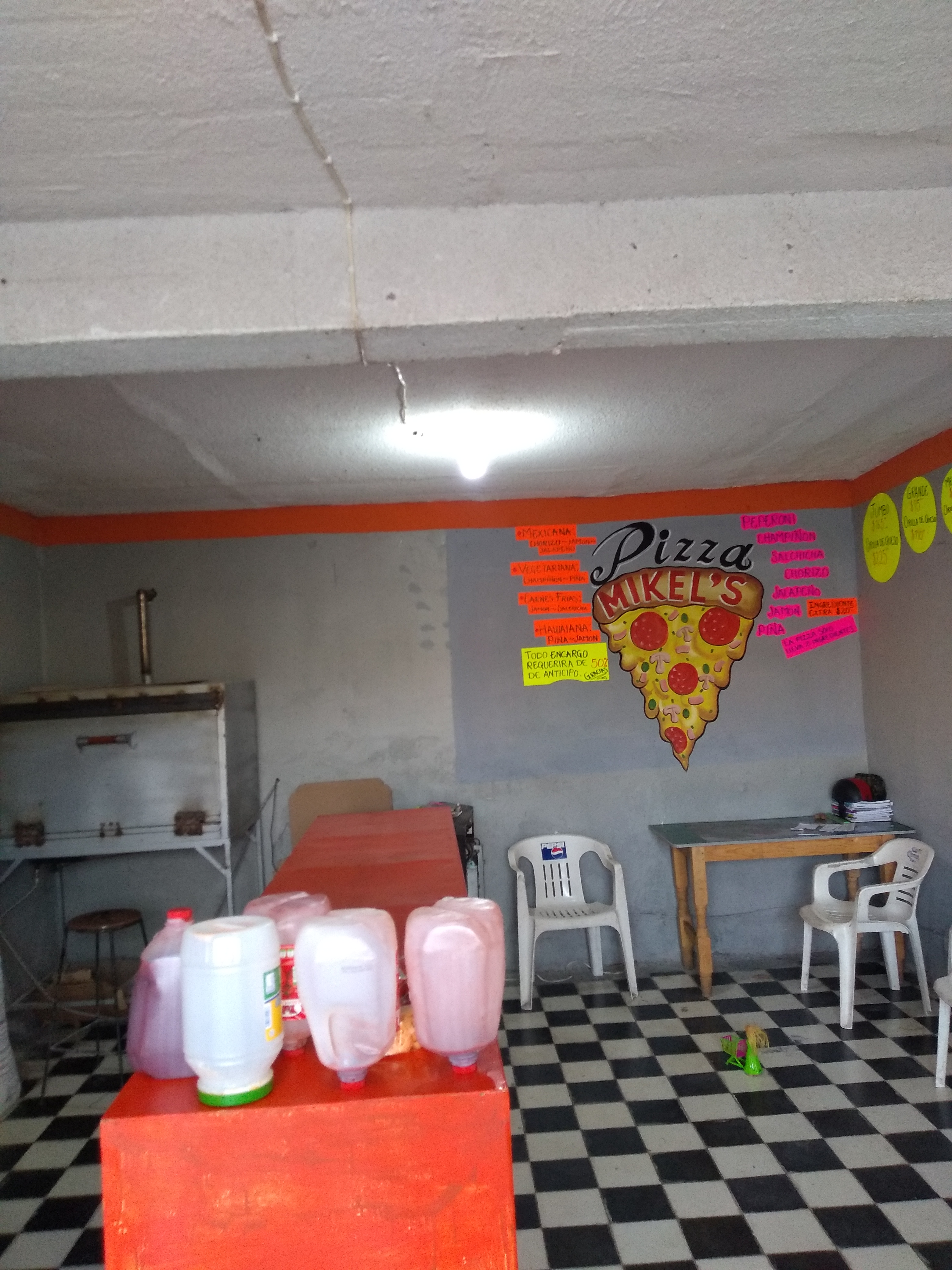 Pizza Mikel's image 1