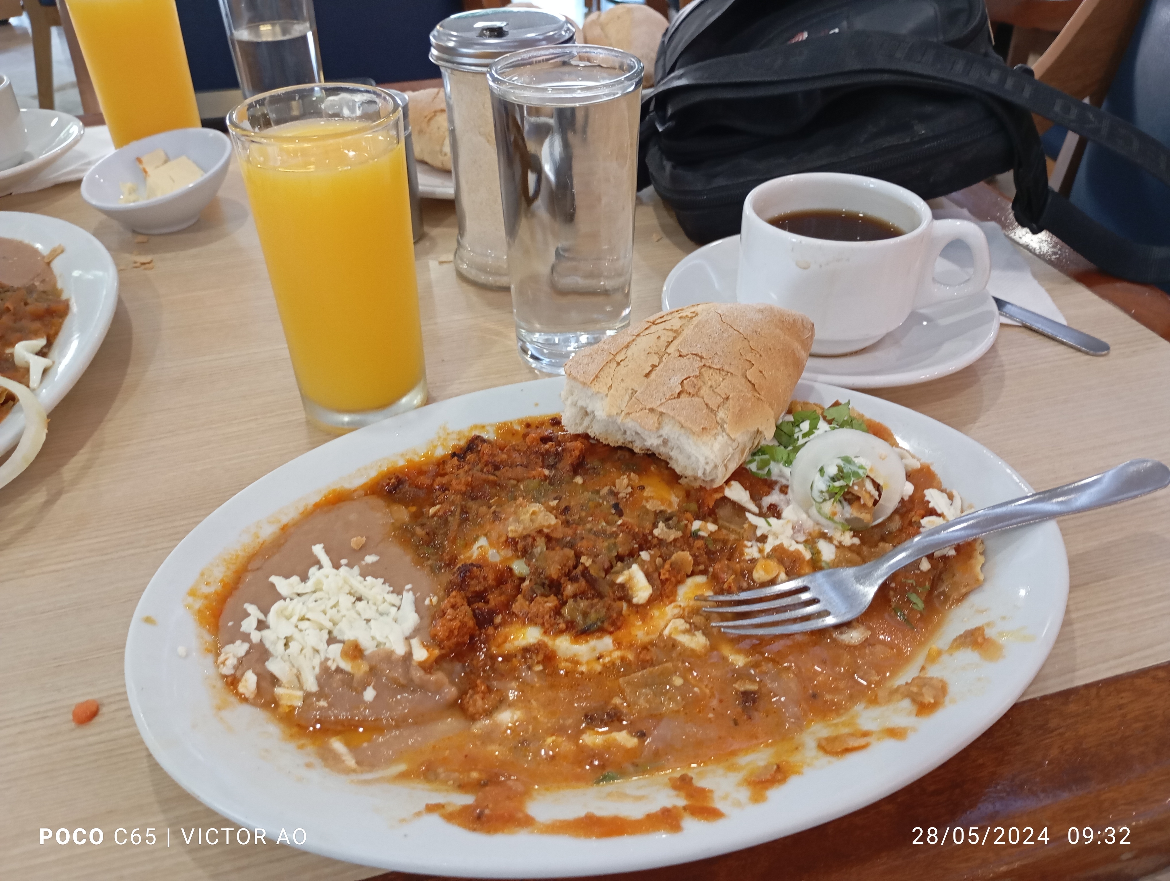 La Parroquia Restaurant, Morales Street image 5