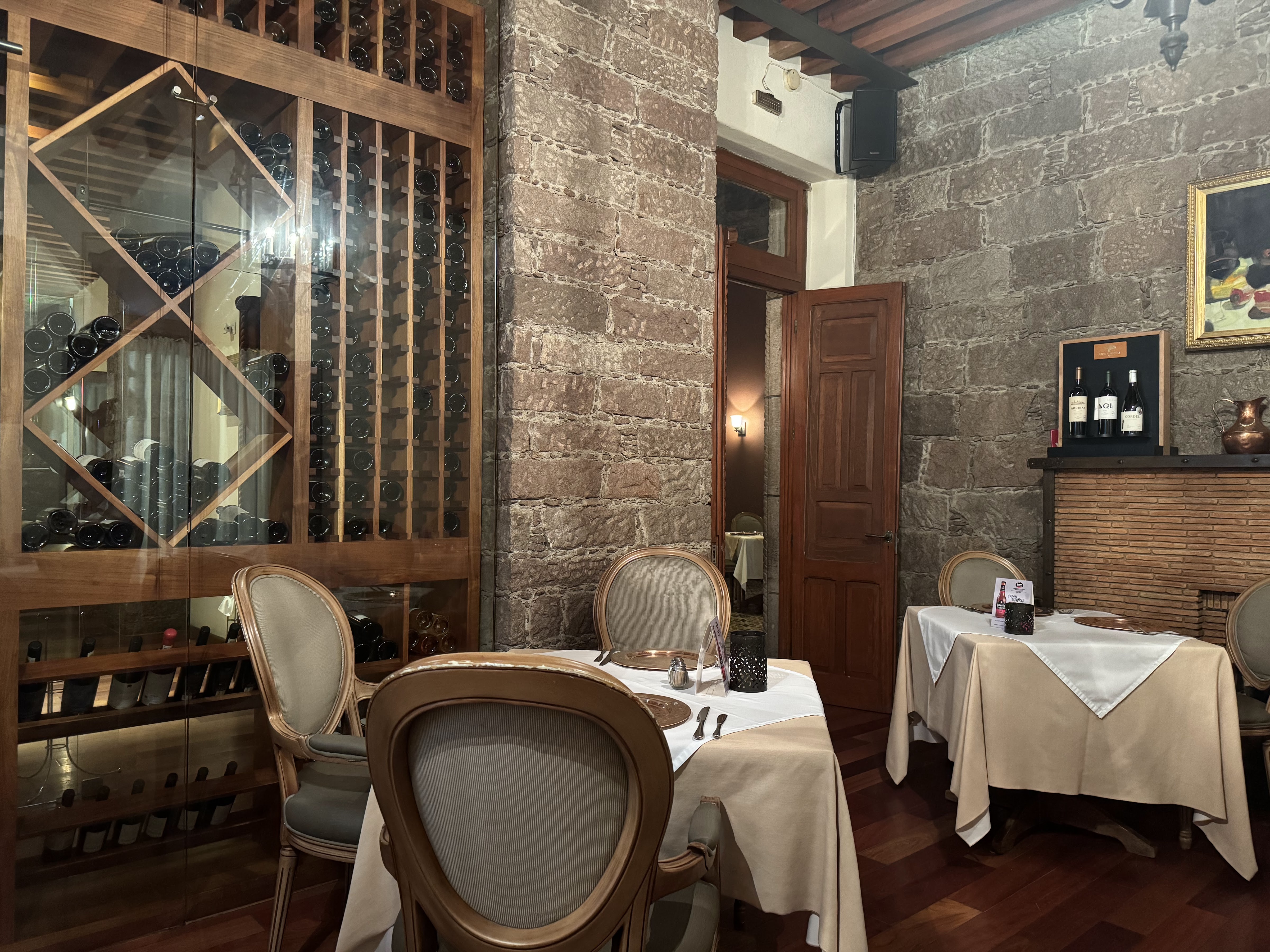 La Gran Vía Cava Baja image 2