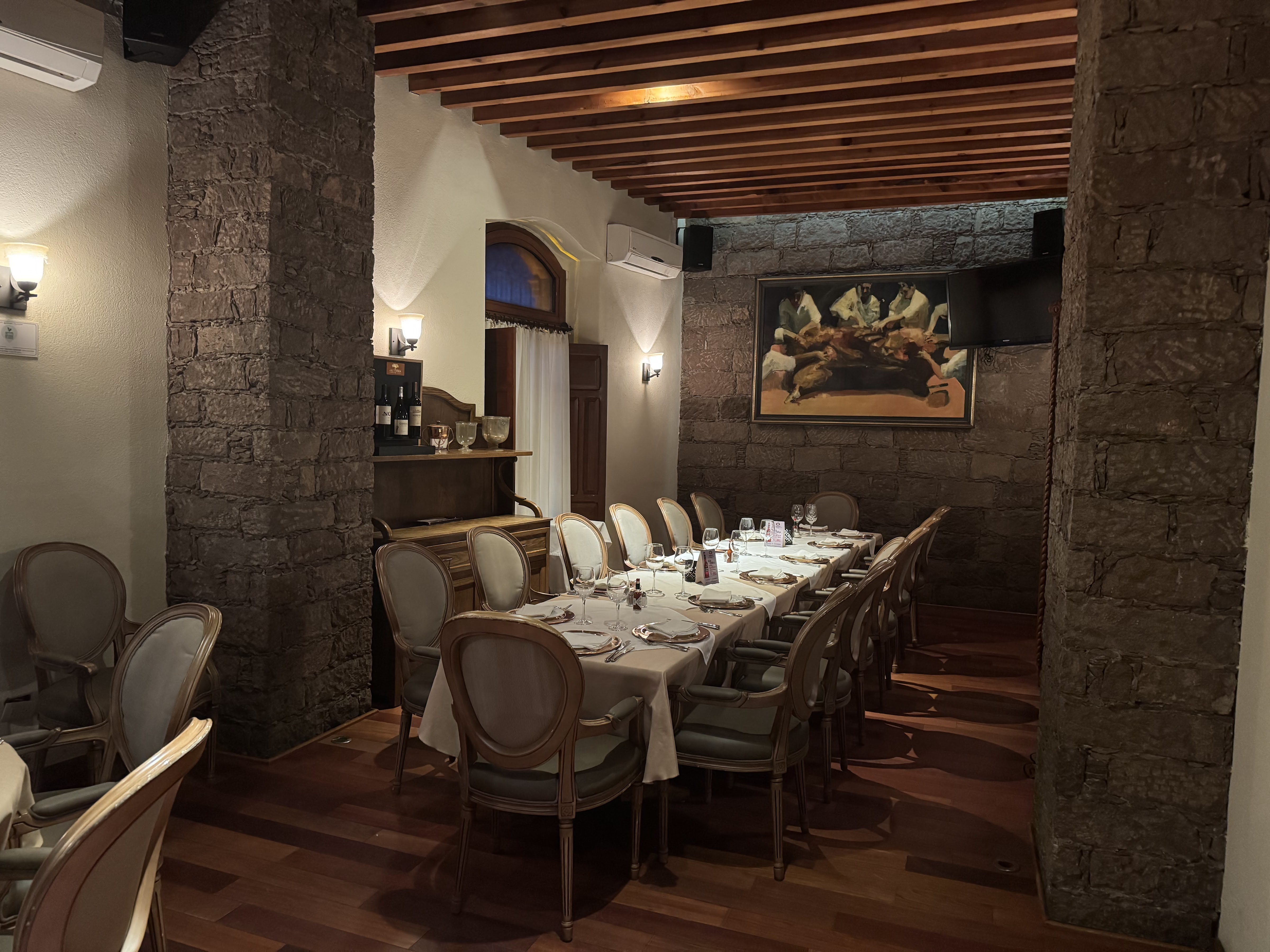 La Gran Vía Cava Baja image 5