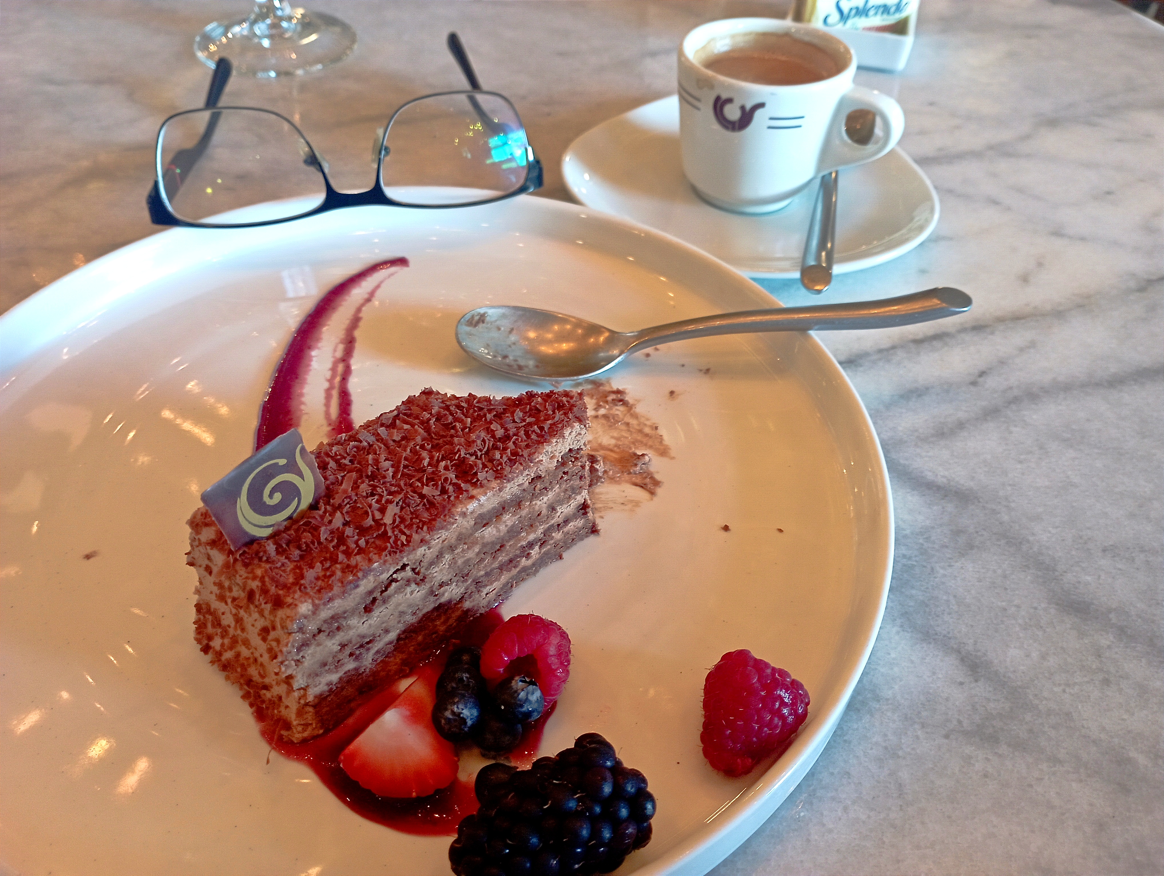 La Gran Vía Cava Baja image 8