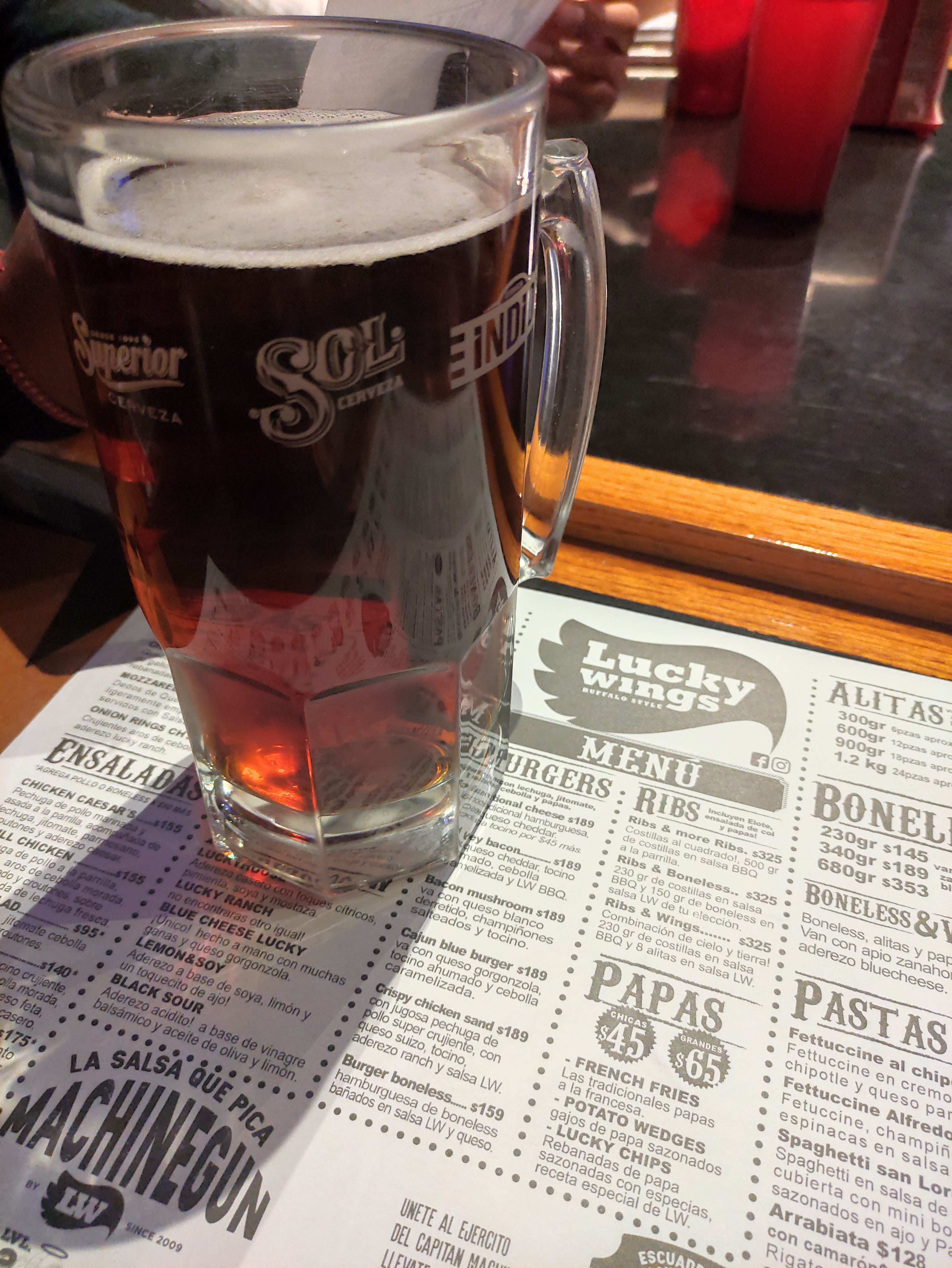 Lucky Wings Lomas image 5