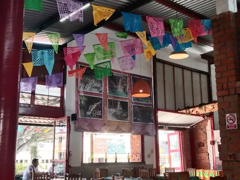 "La Huasteca" Restaurante image 1