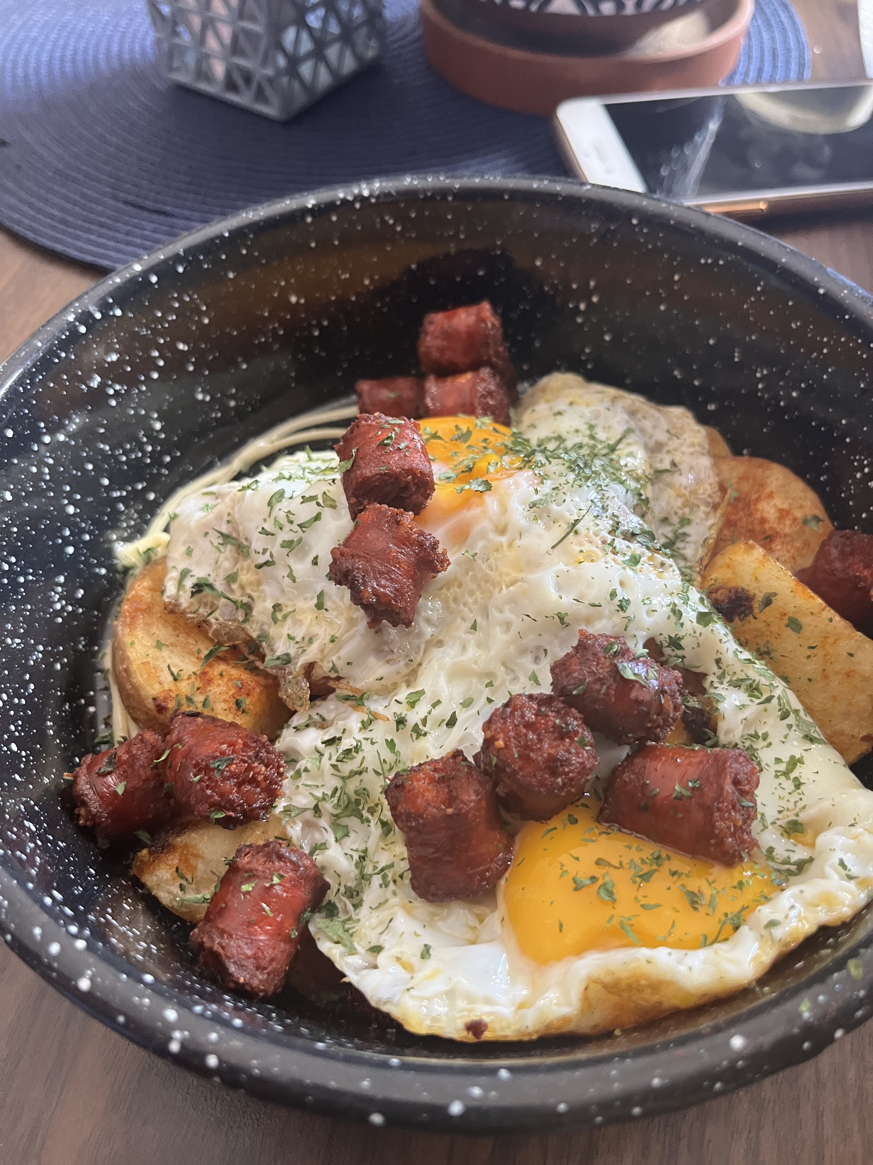 RESTAURANTE ENOLA Cocina Urbana image 5