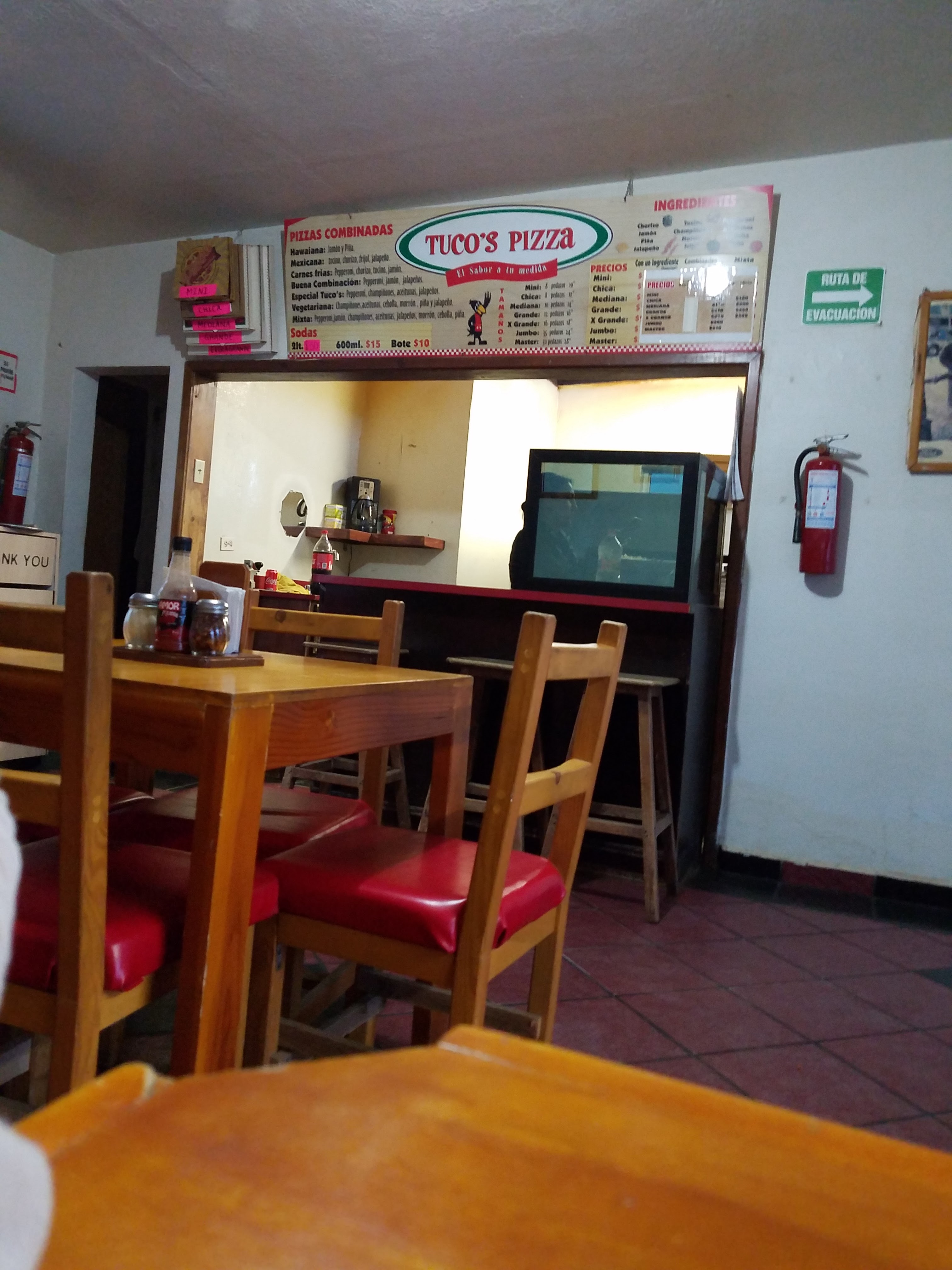 Tucos Pizza -Restaurante image 4