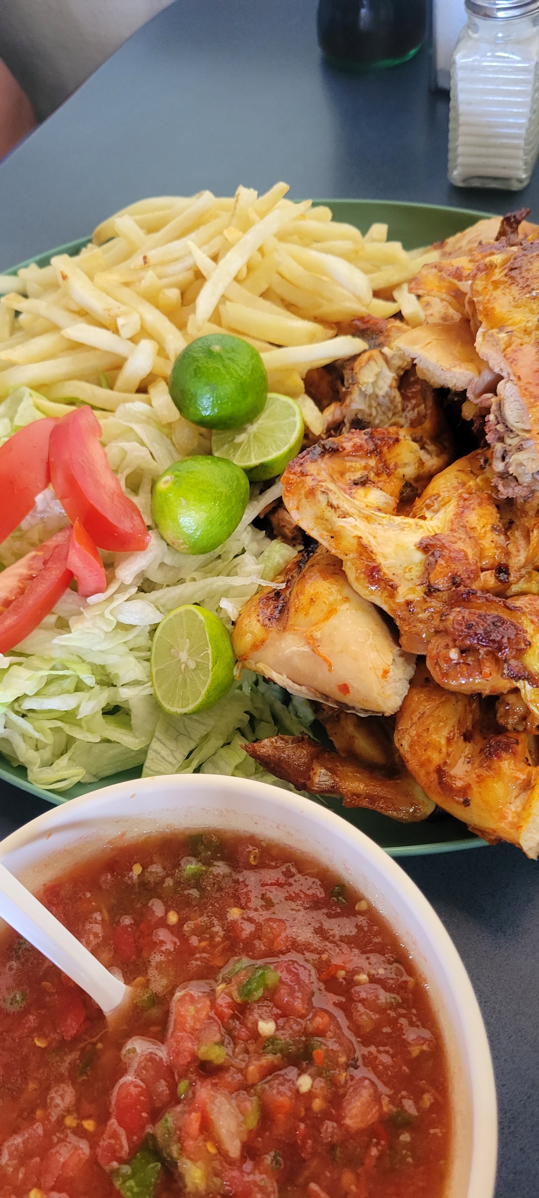 Pollos Lalos image 2