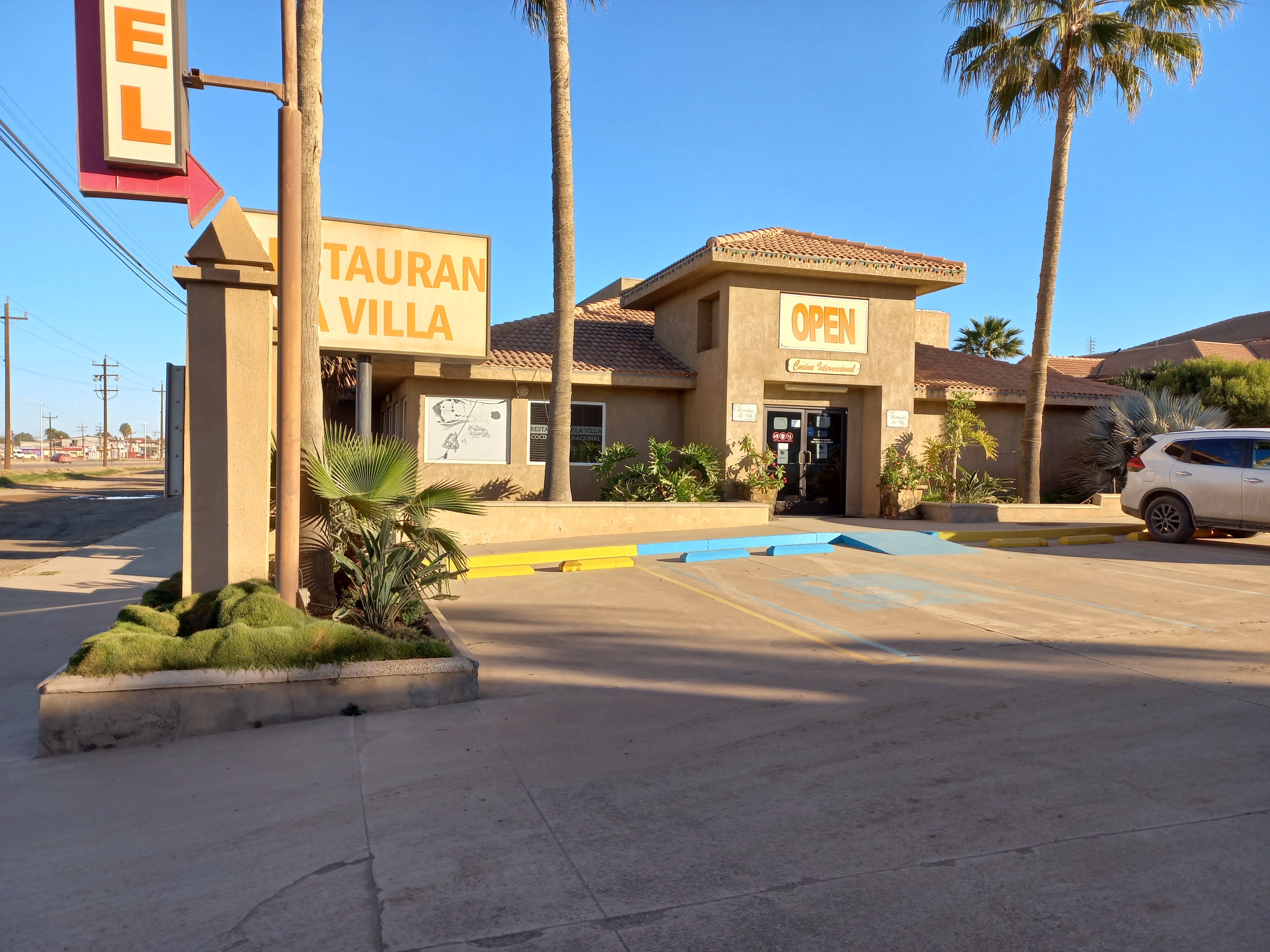 RESTAURANTE LA VILLA image 3