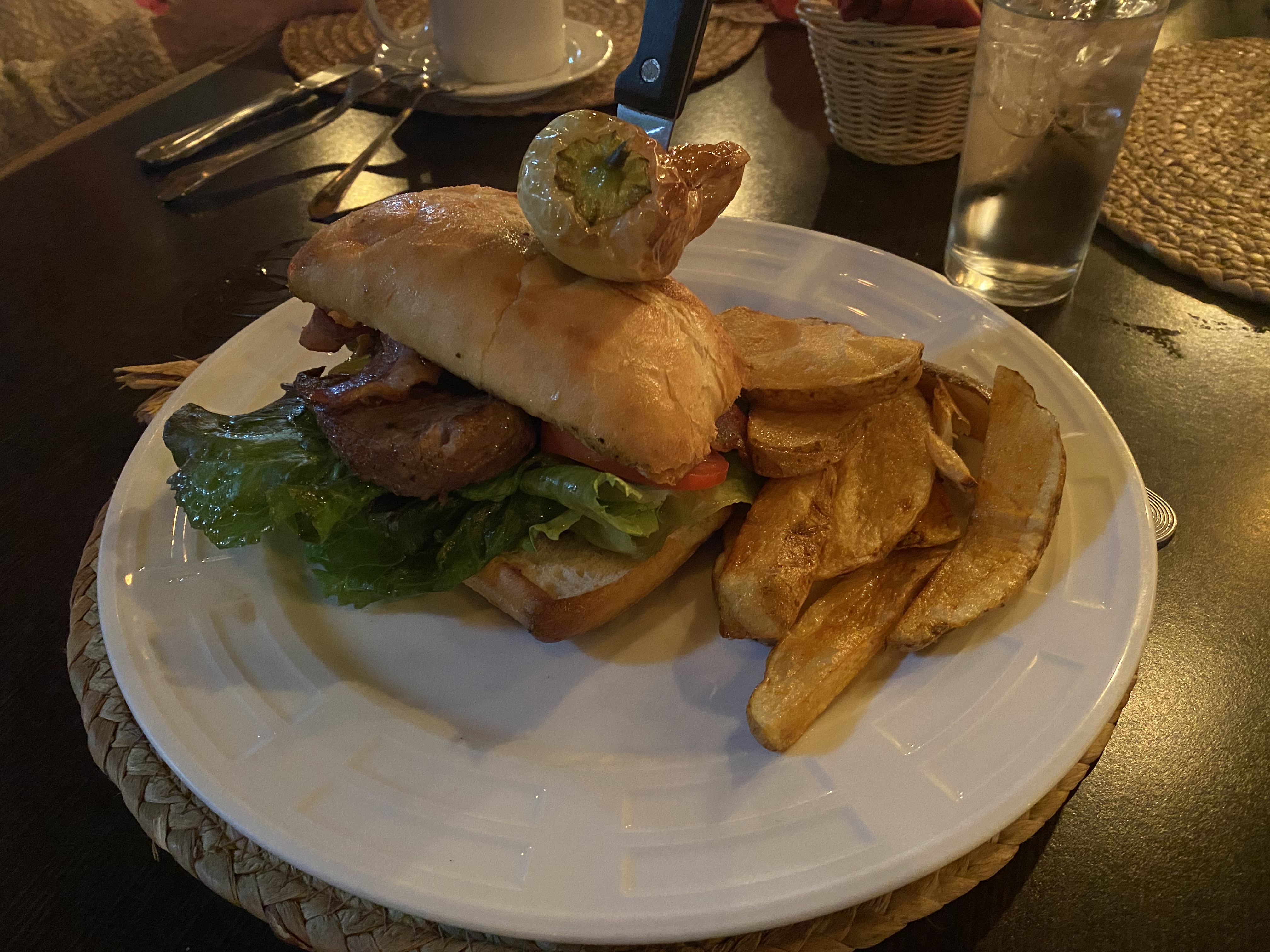 Eucalipto Restaurant, Bar and Grill image 4