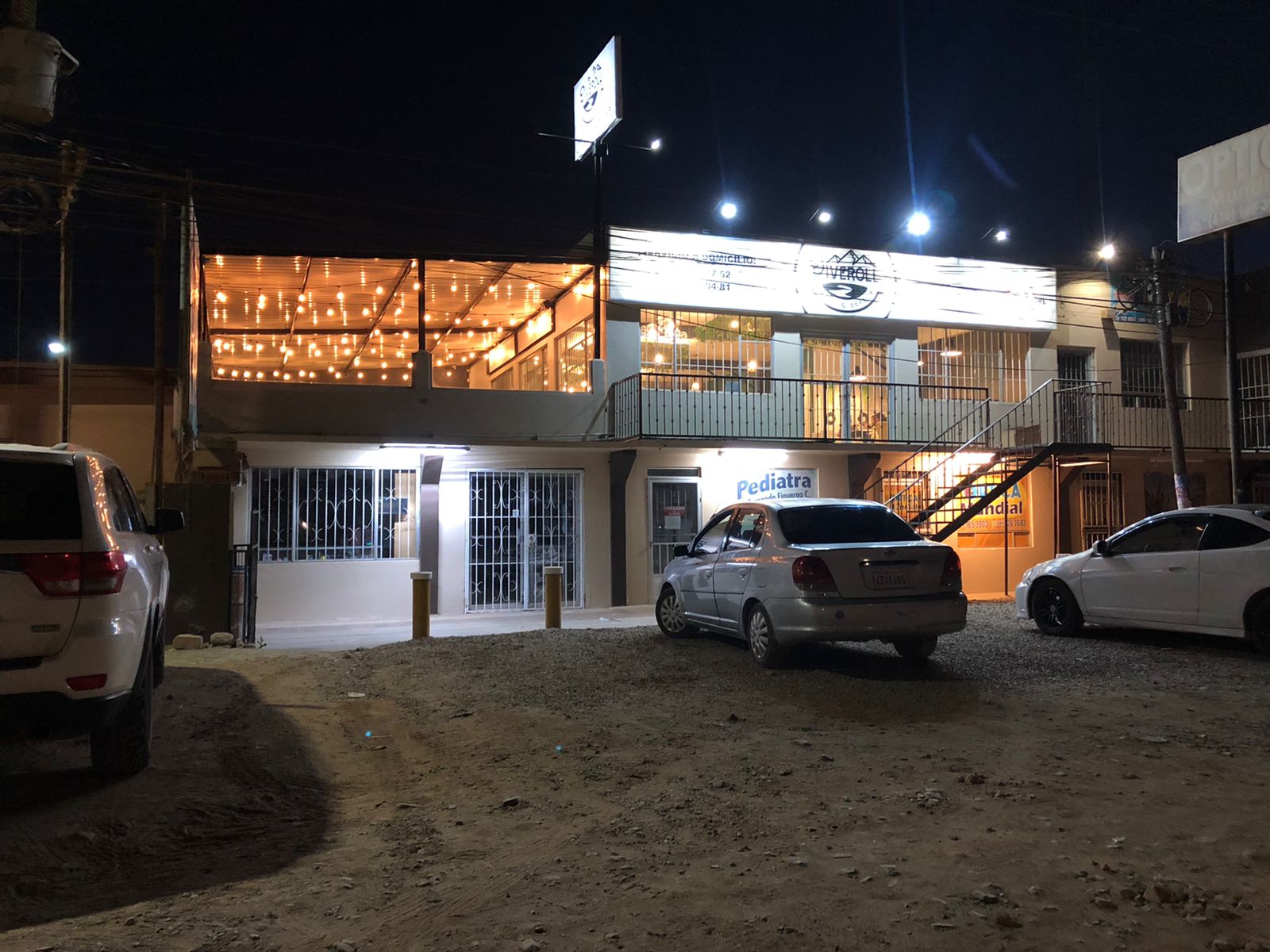 Riveroll Cafe Bistro Restaurante image 9