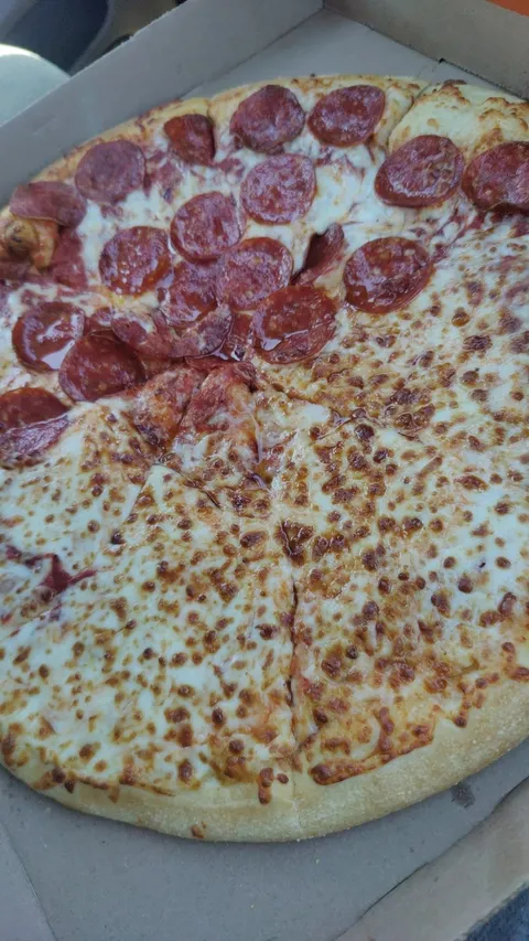 Little Caesars San Quintín image 1