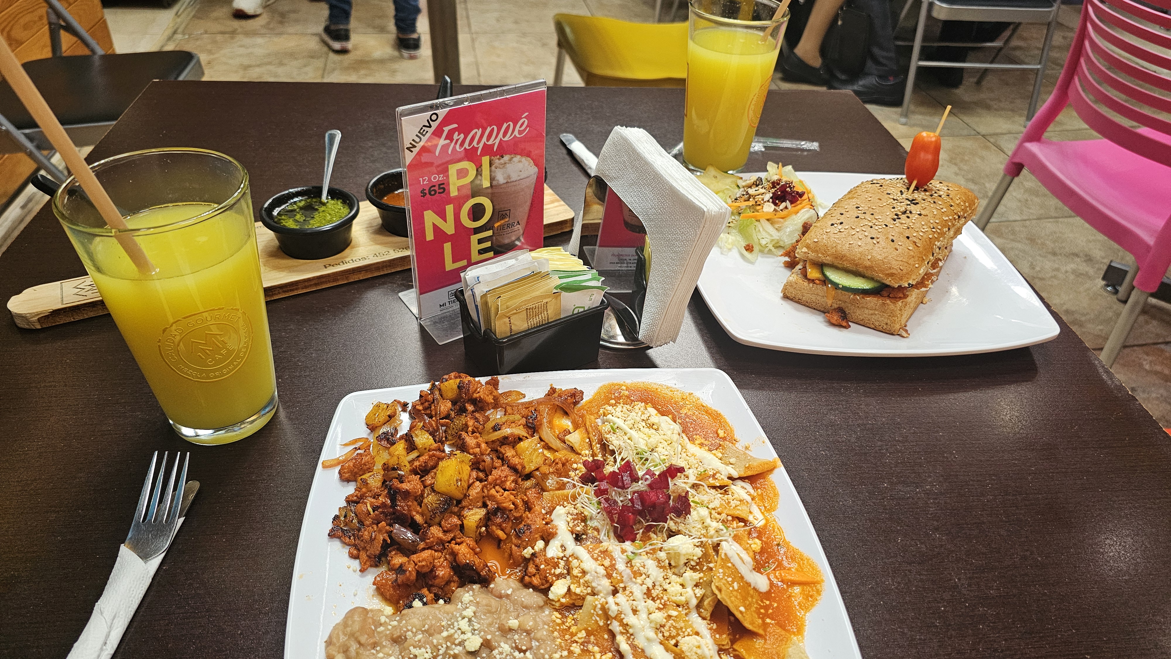 De Mi Tierra Restaurante y Cafetería image 6