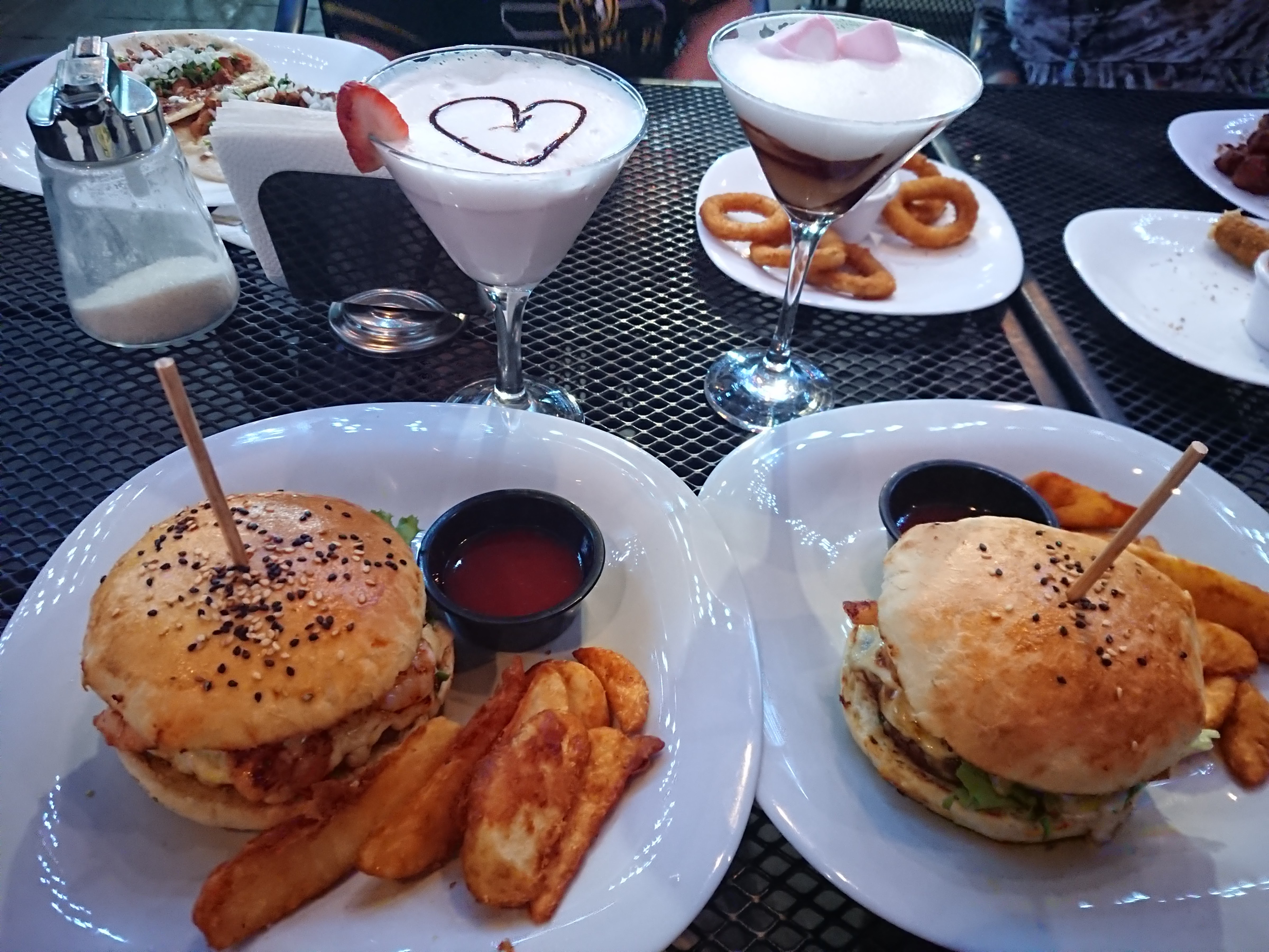 Lg Restaurant Bar image 5