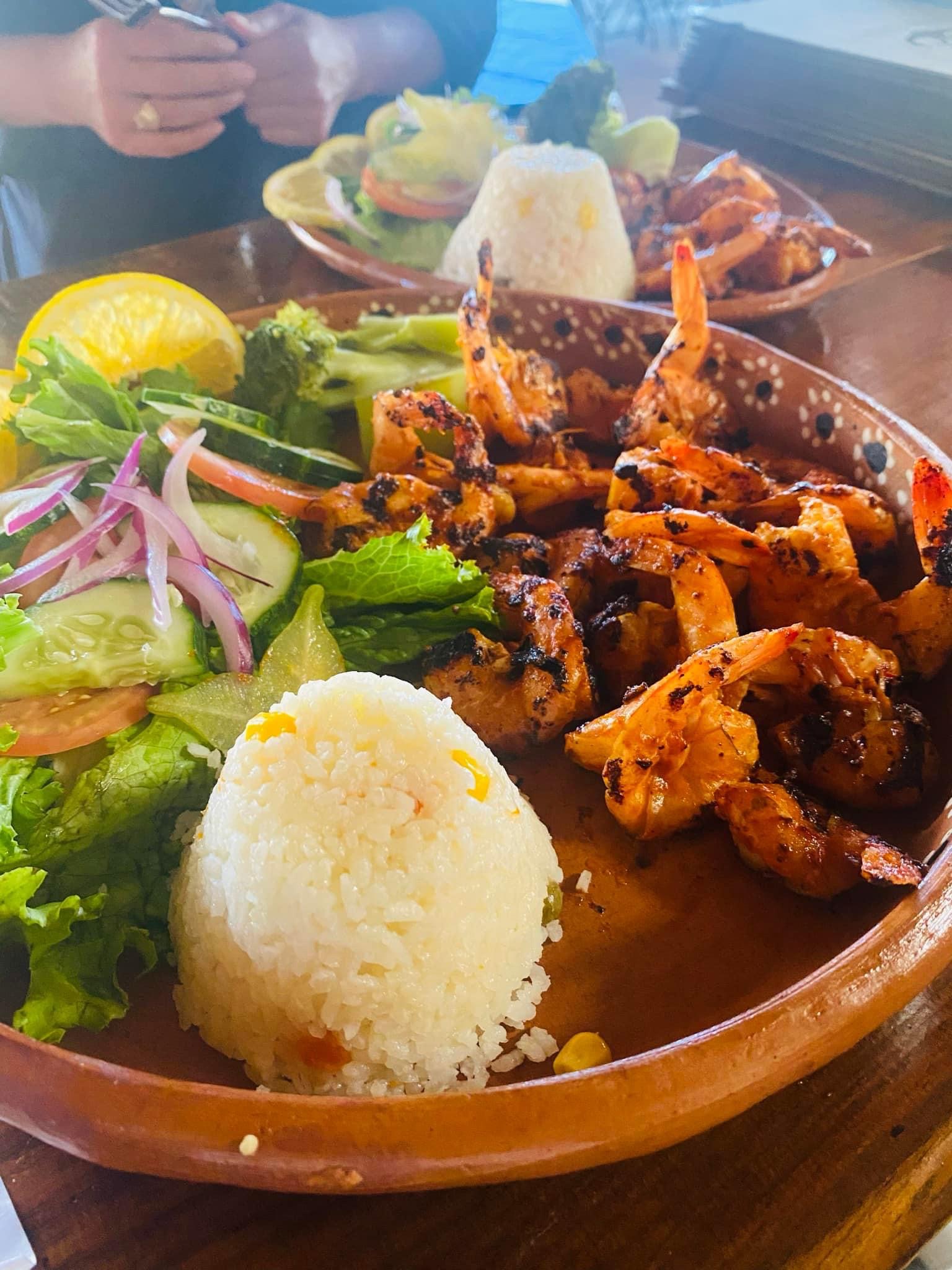 Altamares Restaurant image 5