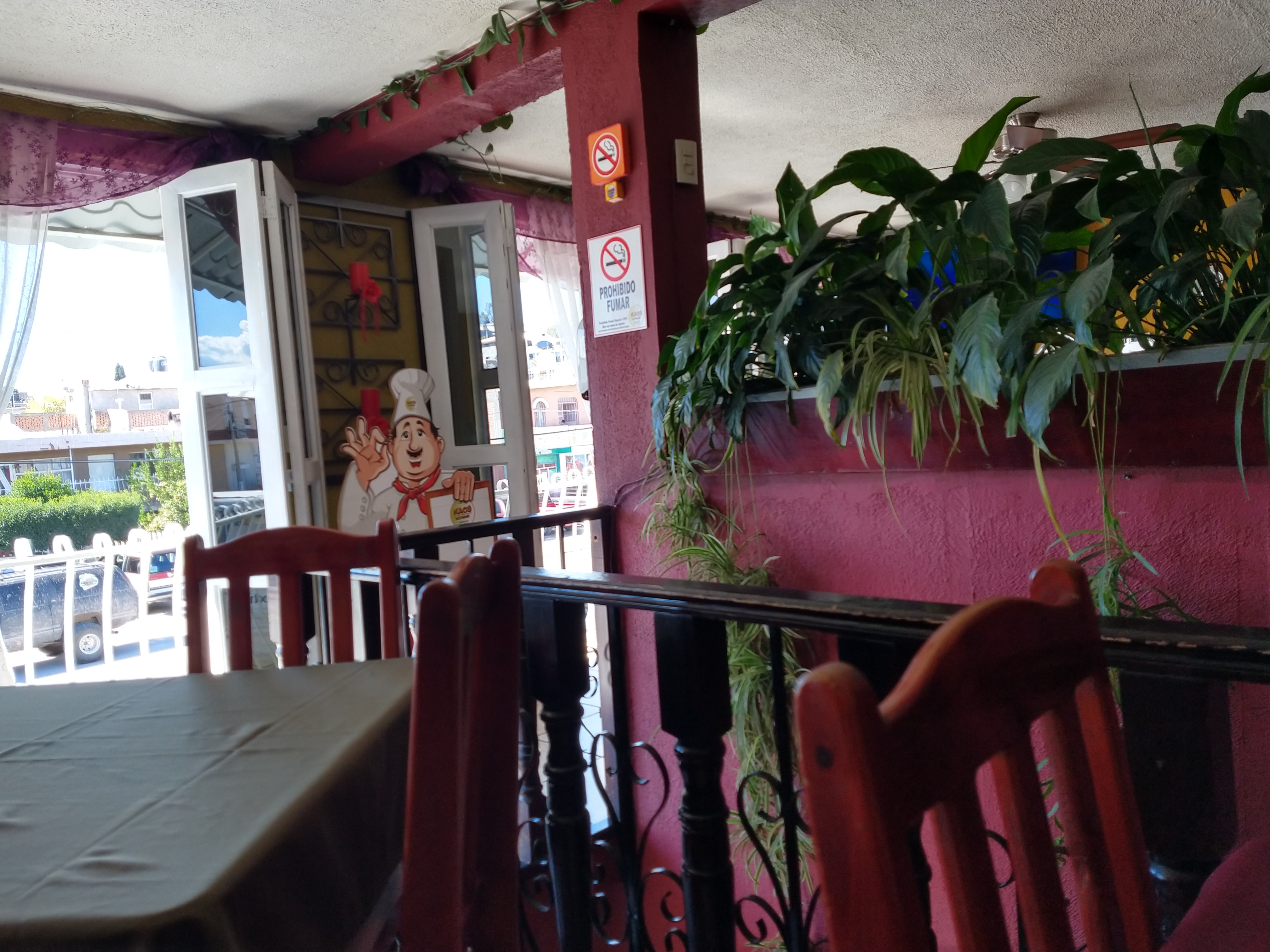 KAOS RESTAURANT image 5